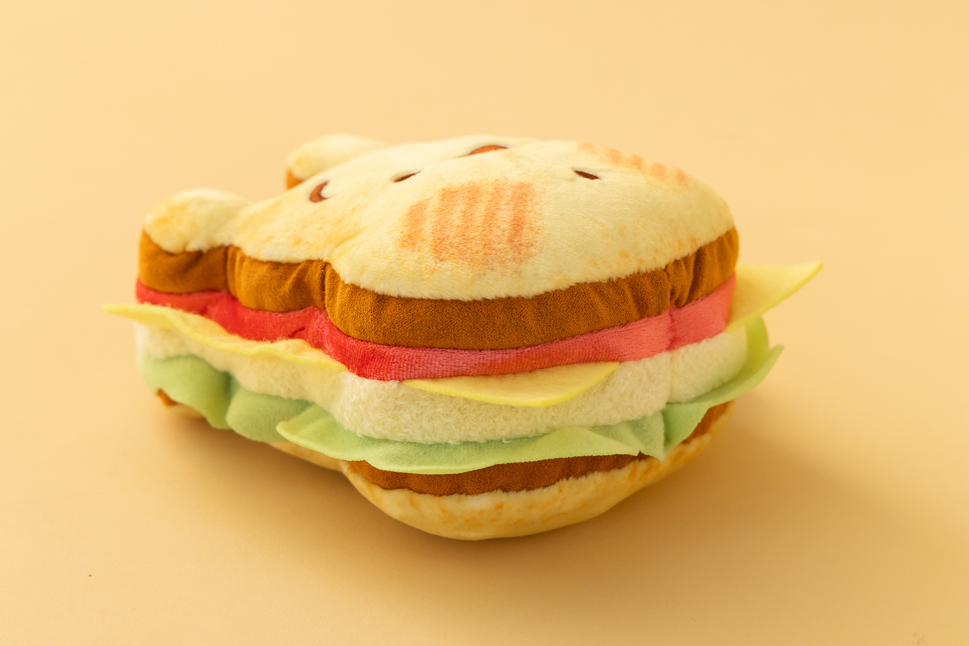 パンの焦げ目など細かな部分にもこだわる