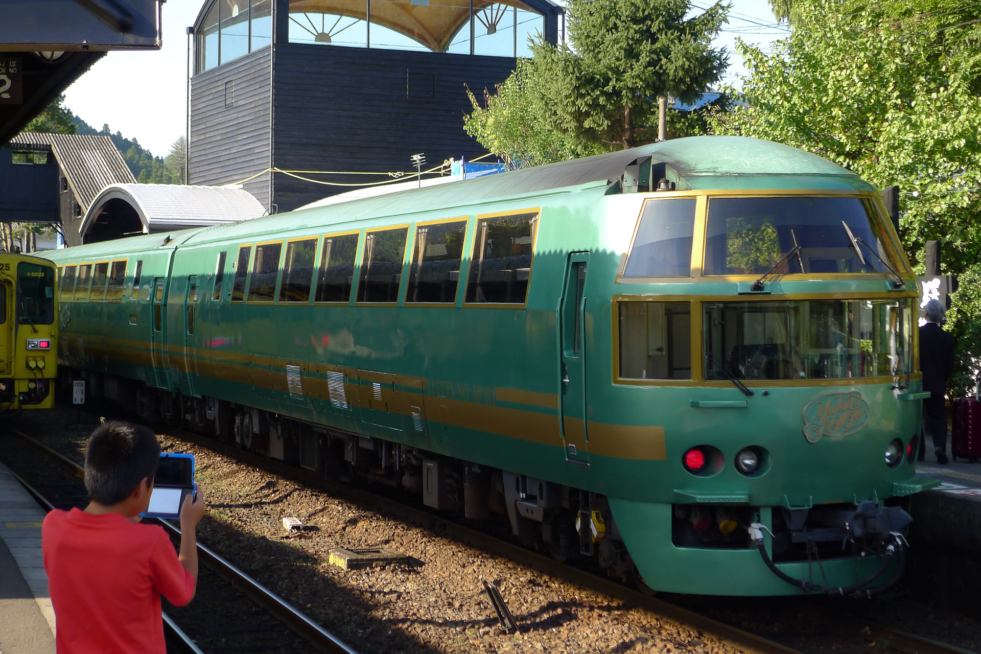 JR九州を代表する観光特急「ゆふいんの森」