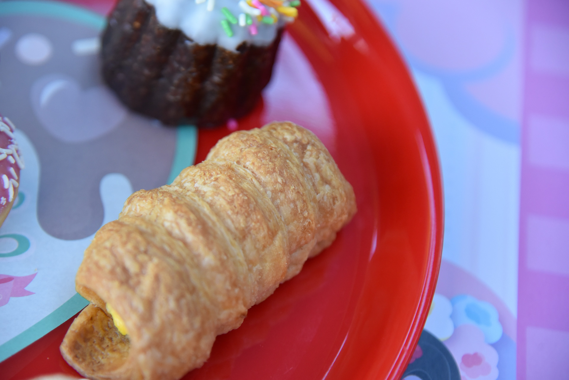 エッグサラダのコロネはいい塩味で食が進みます