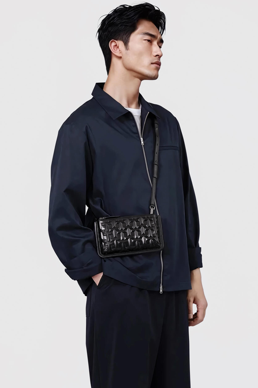 背面にはフリーポケット