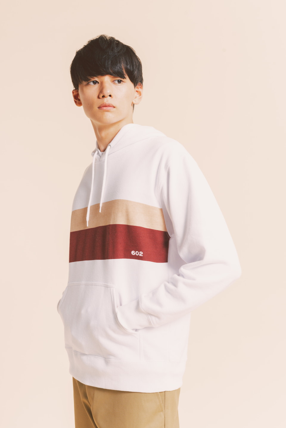 新しい広島みやげ「ジモコレ」。第1弾は広島電鉄の車両カラーTシャツ