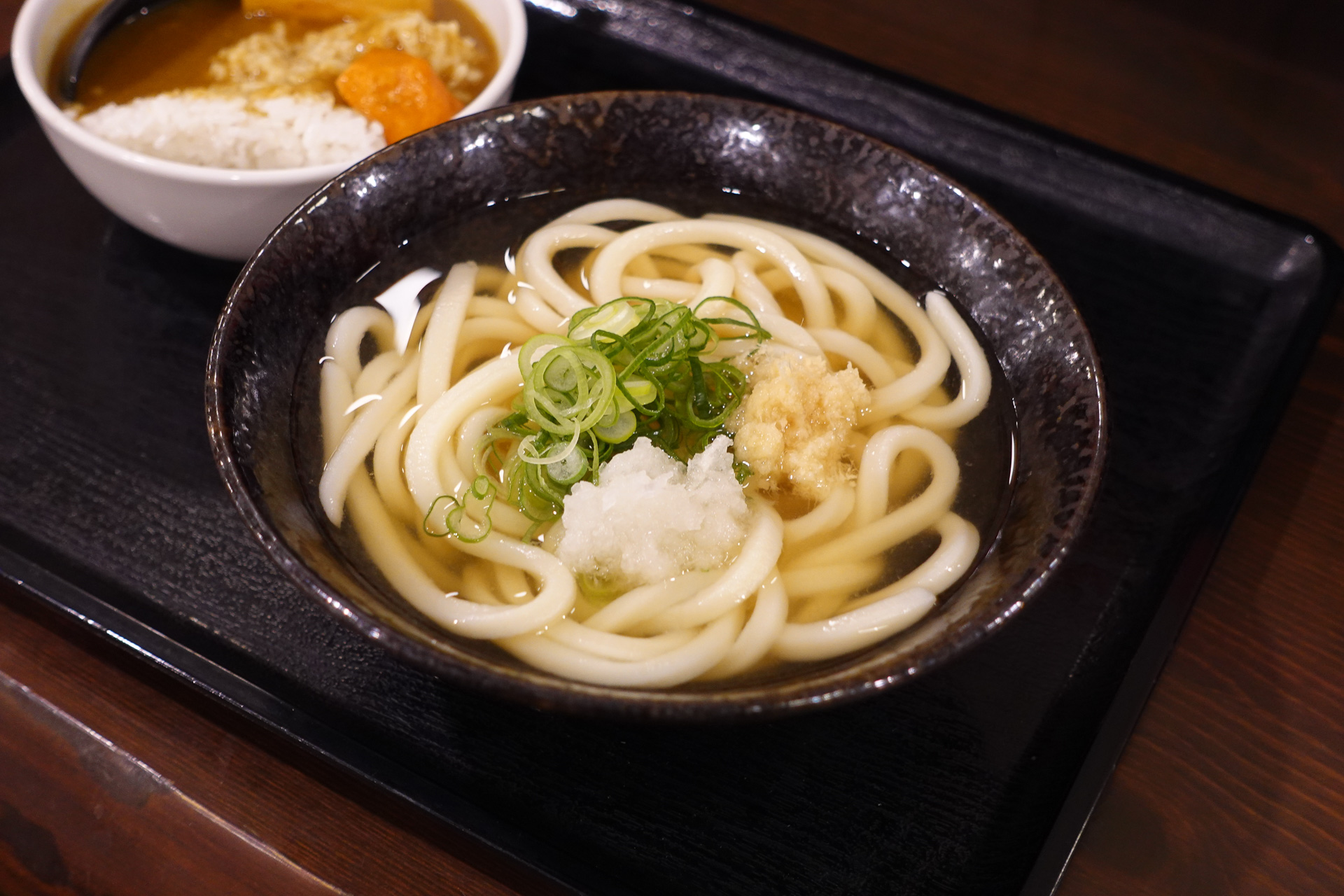 地元のチェーン店「こだわり麺や」