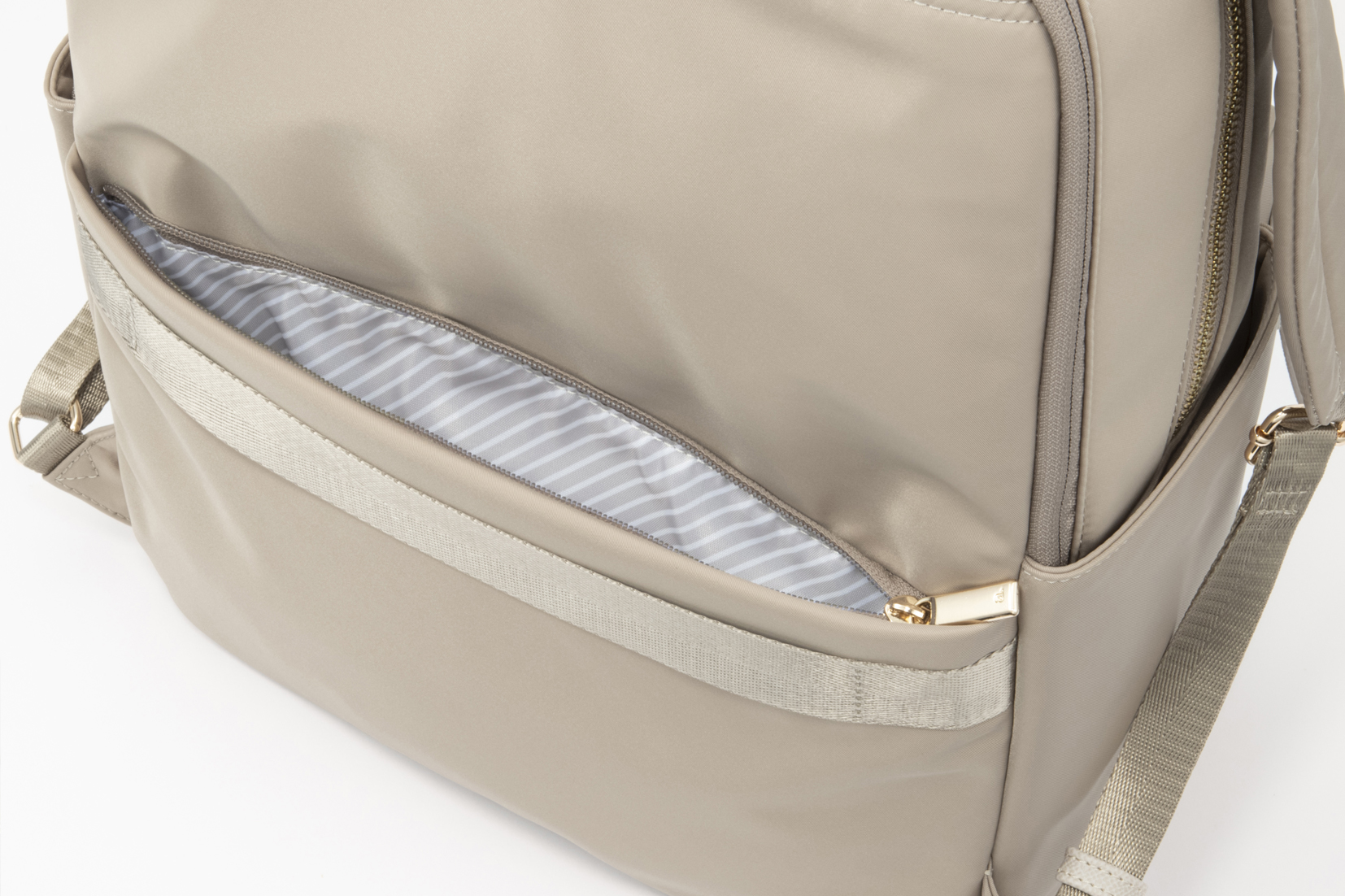 貴重品管理に役立つ「セキュリティポケット」