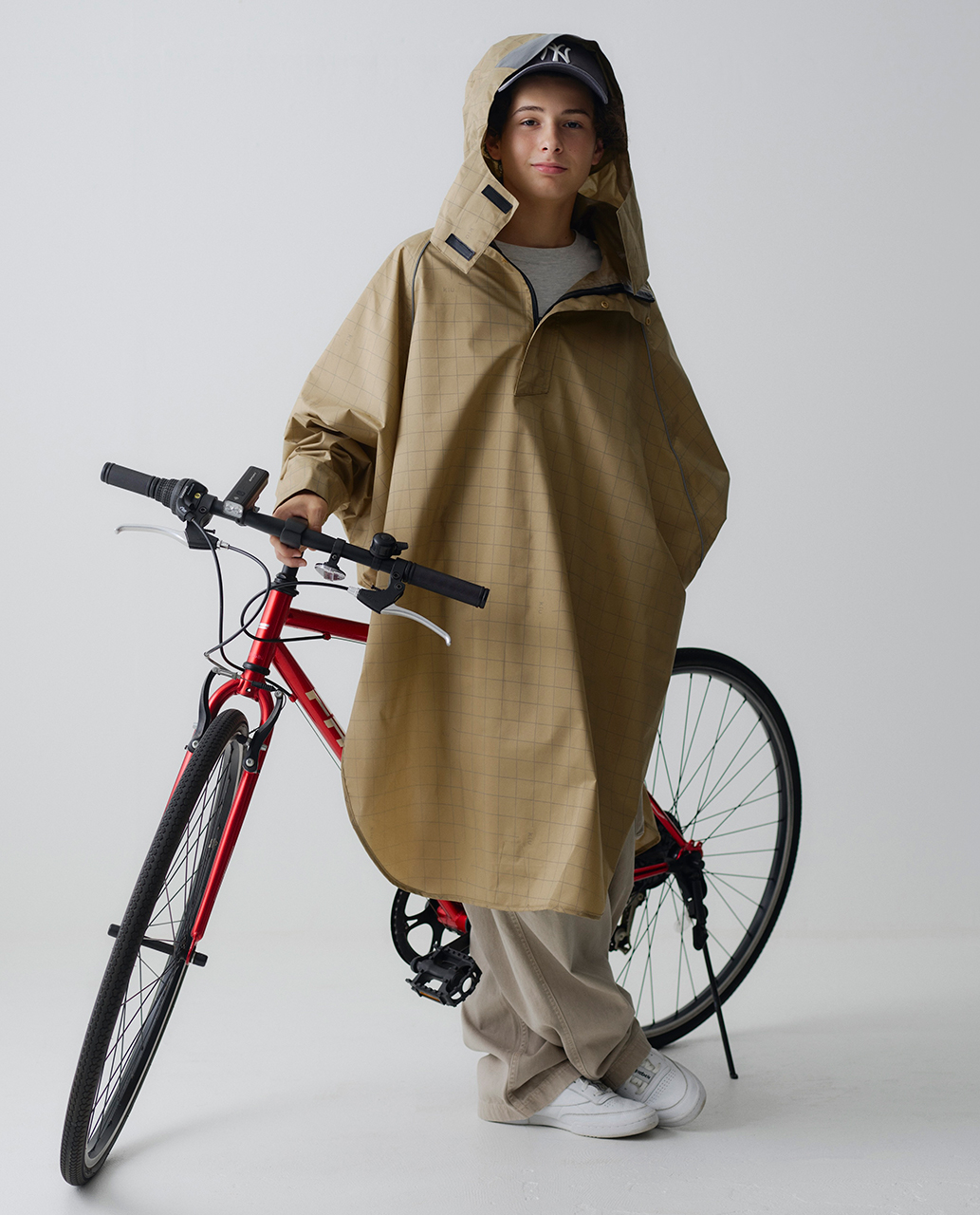 レインポンチョなども改良
