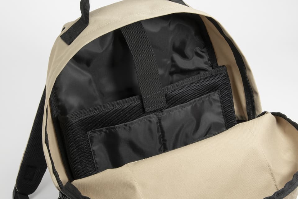 エース、イラストレーター Dai/NEW JACKとコラボした限定リュック