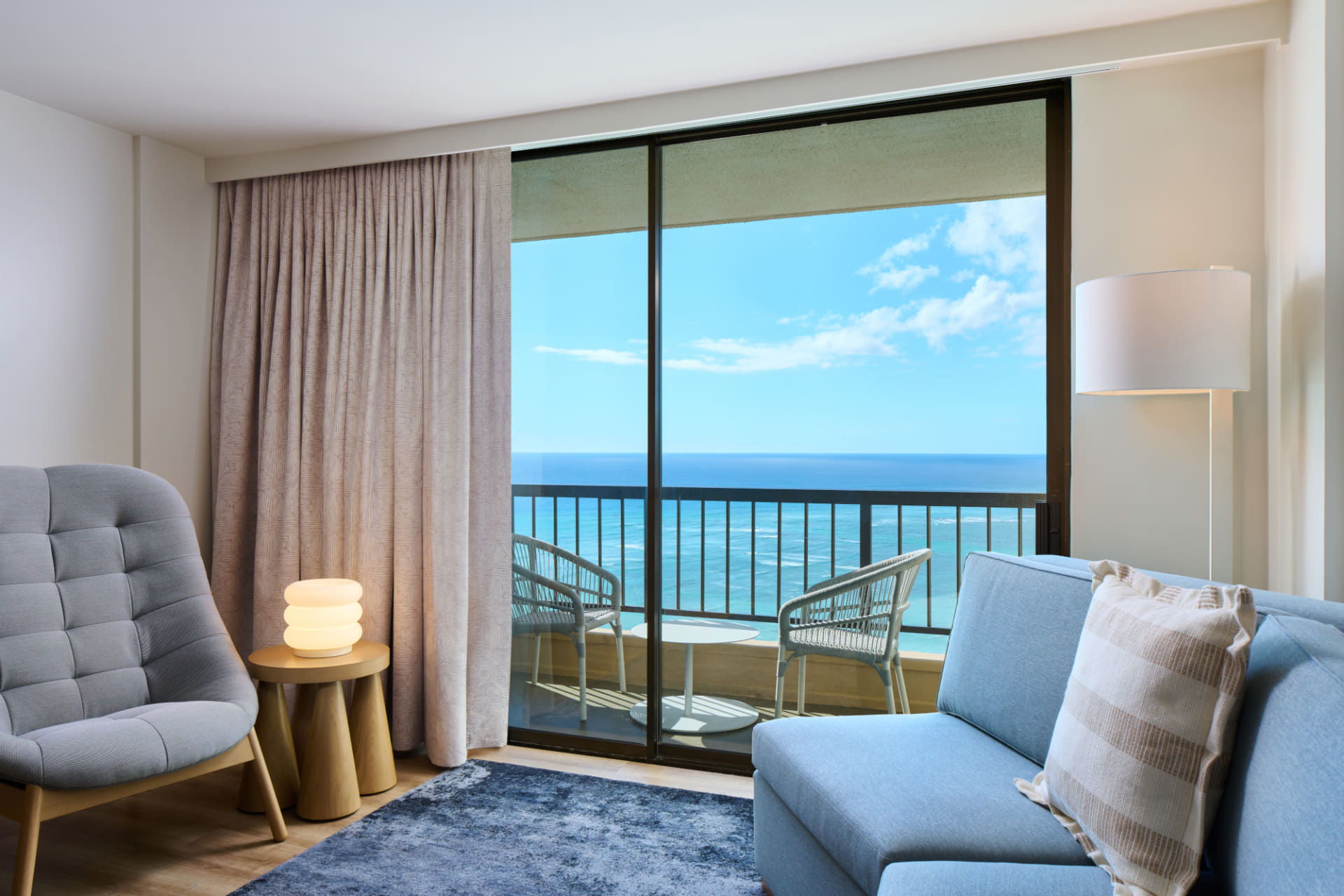 ラウンジエリアからの眺望