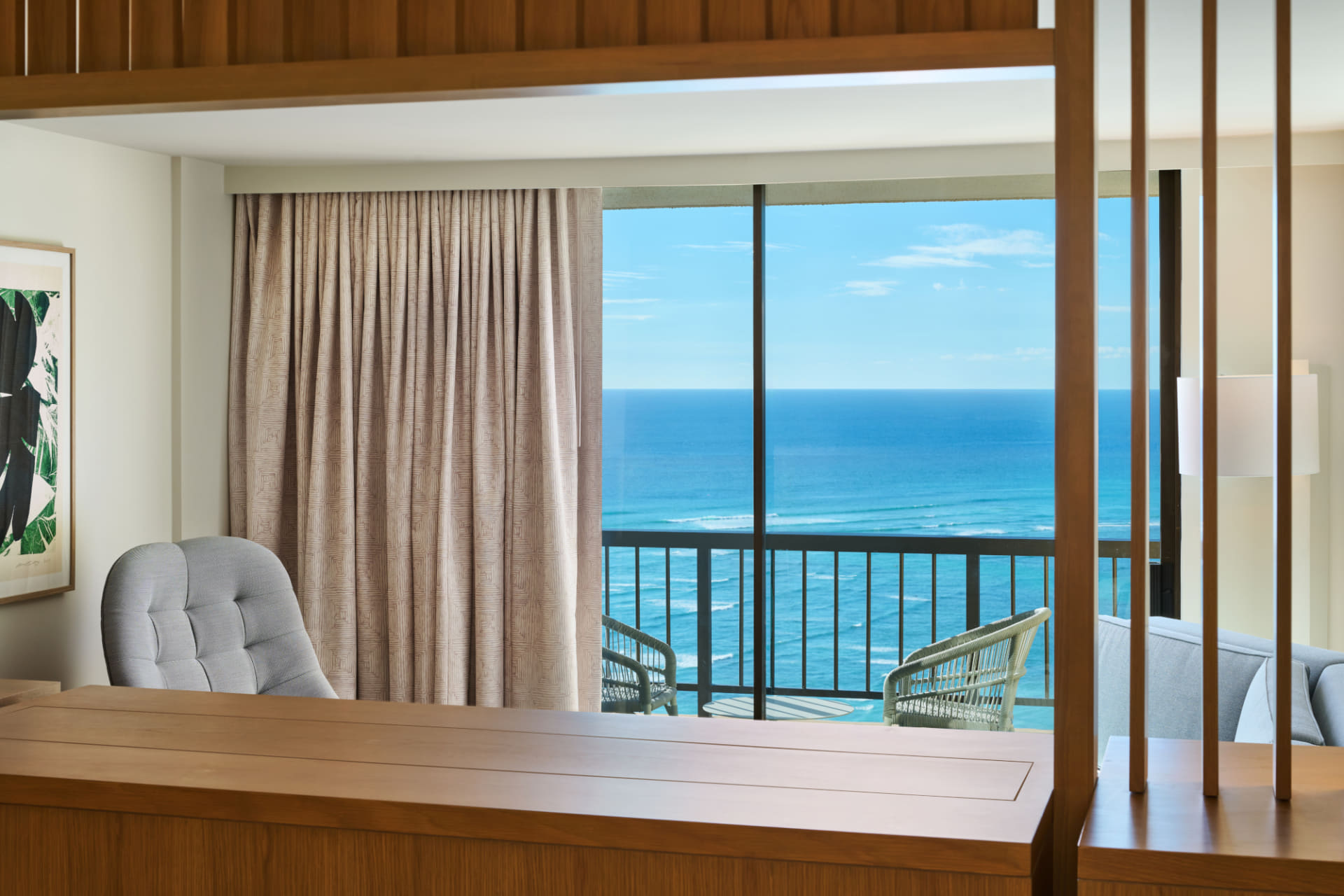 ラウンジエリアとラナイ