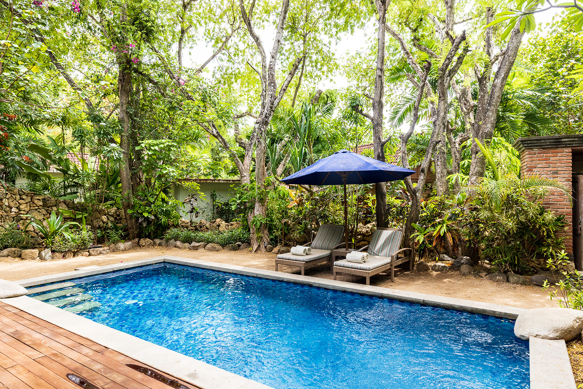 プライベートプール