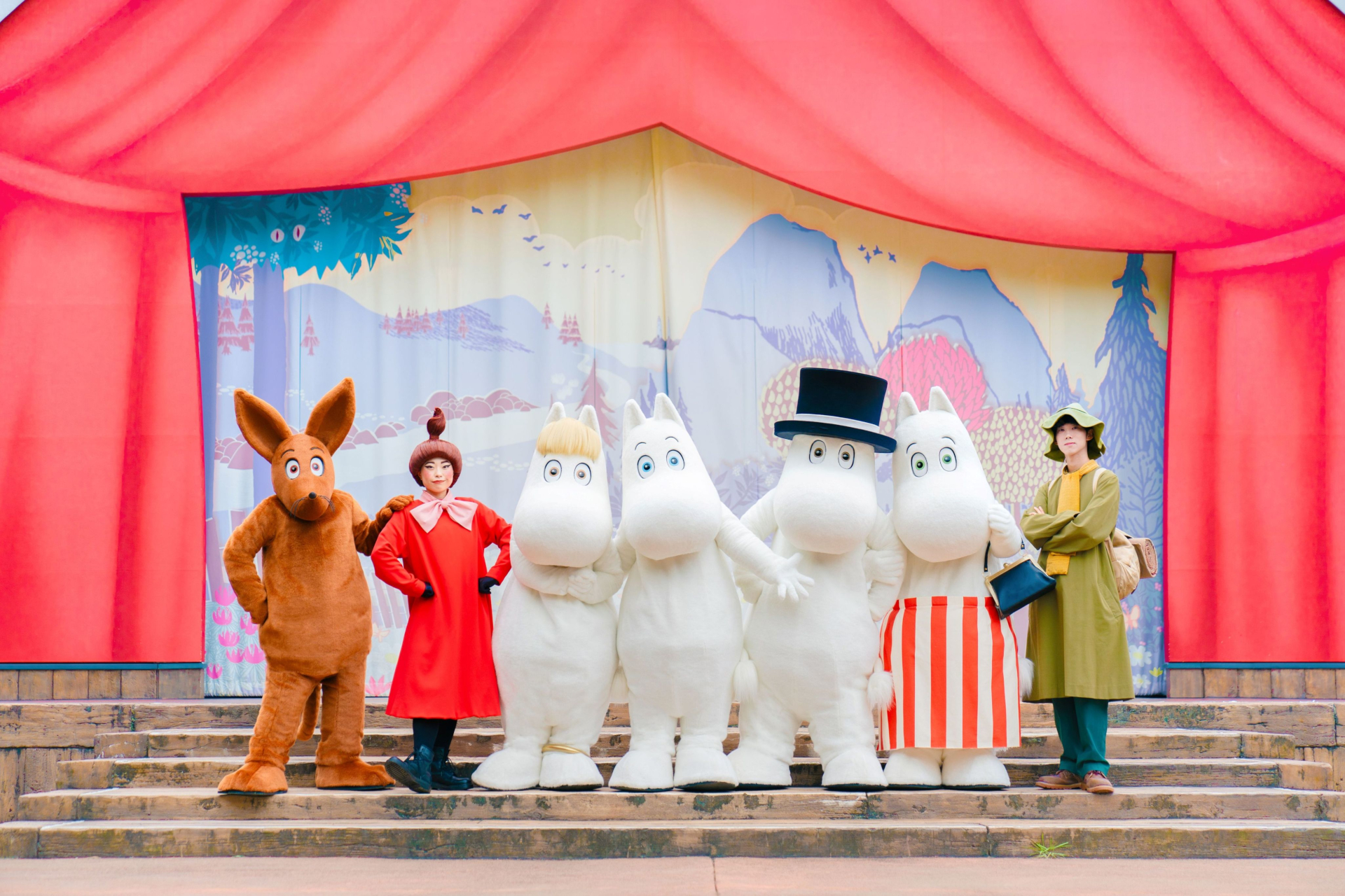 撮影会のイメージ（登場するのは各回1キャラクター）