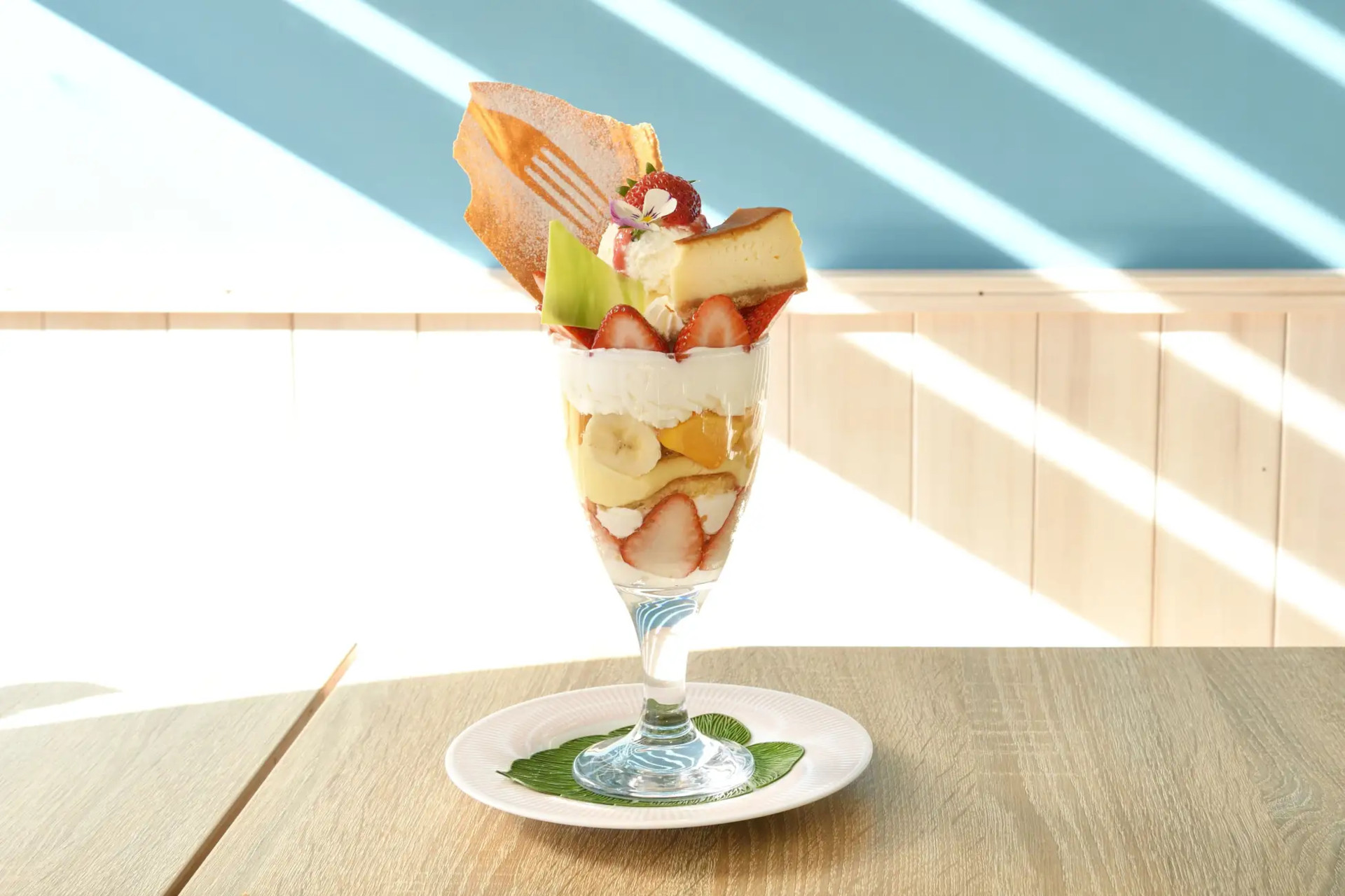 ラッキィズ・カフェの「ドリパ～Dream Parfait～」（1760円）