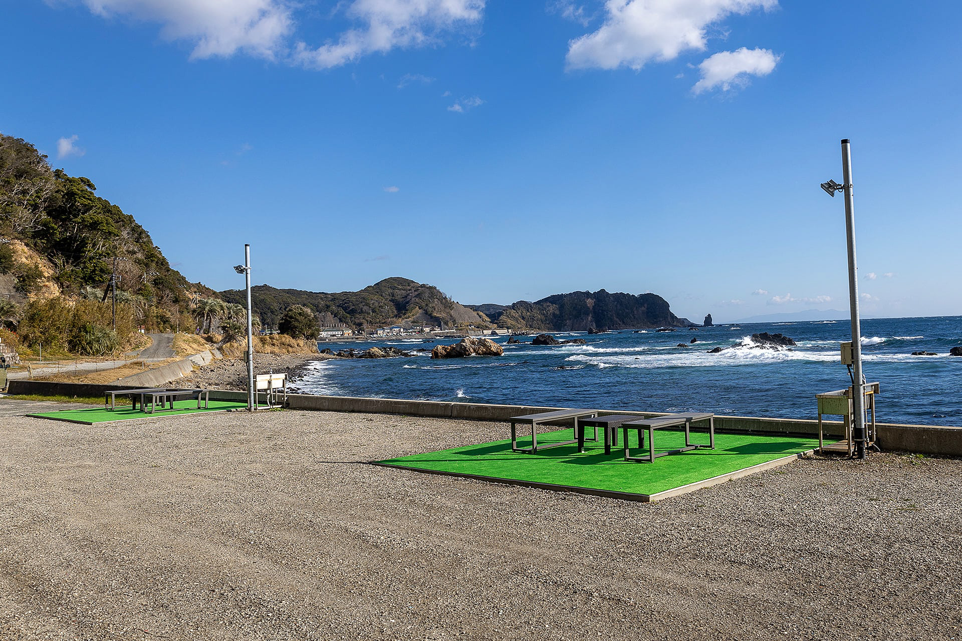 サイト2はトイレやシャワー棟の正面になる