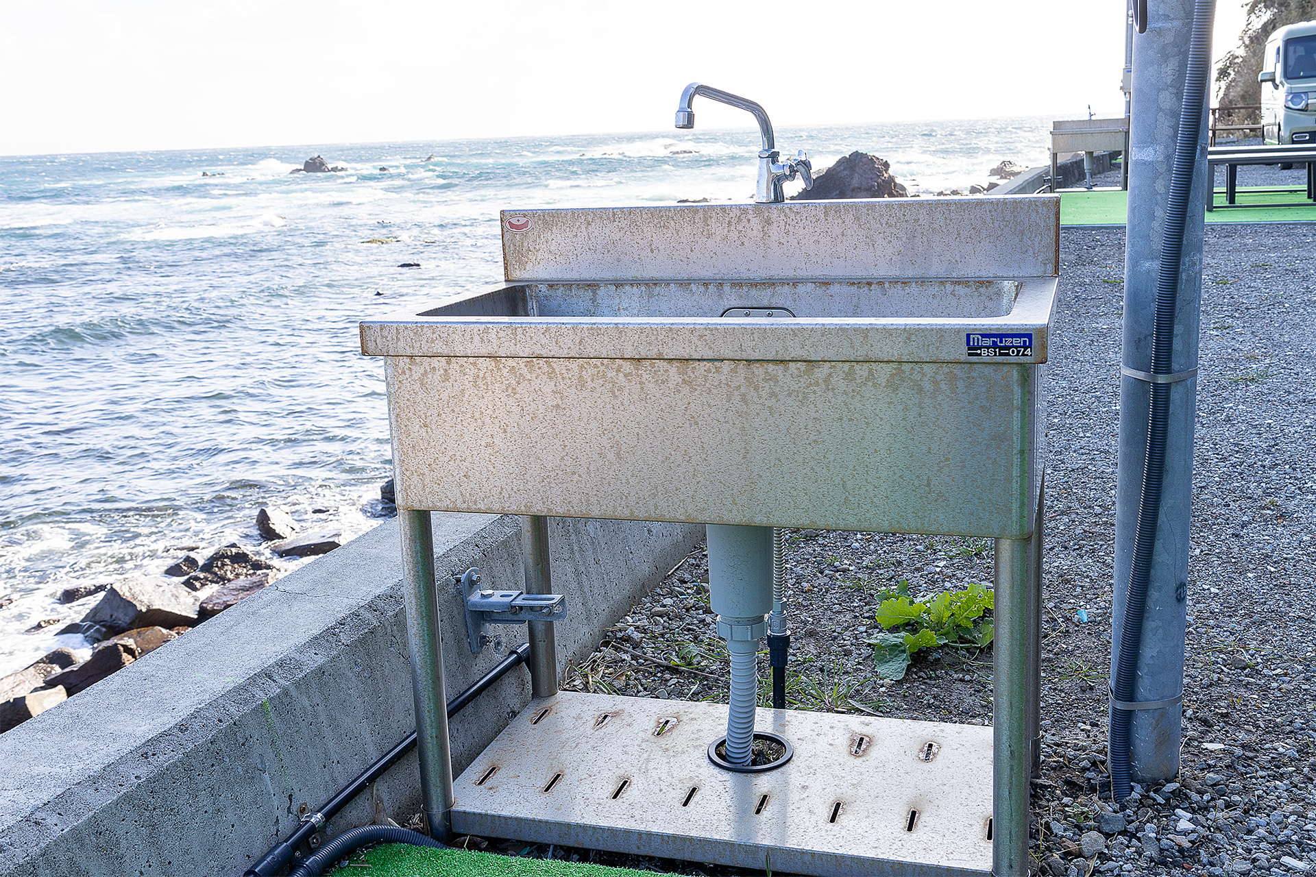 サイトごとにシンクと水道がある。これは便利だ