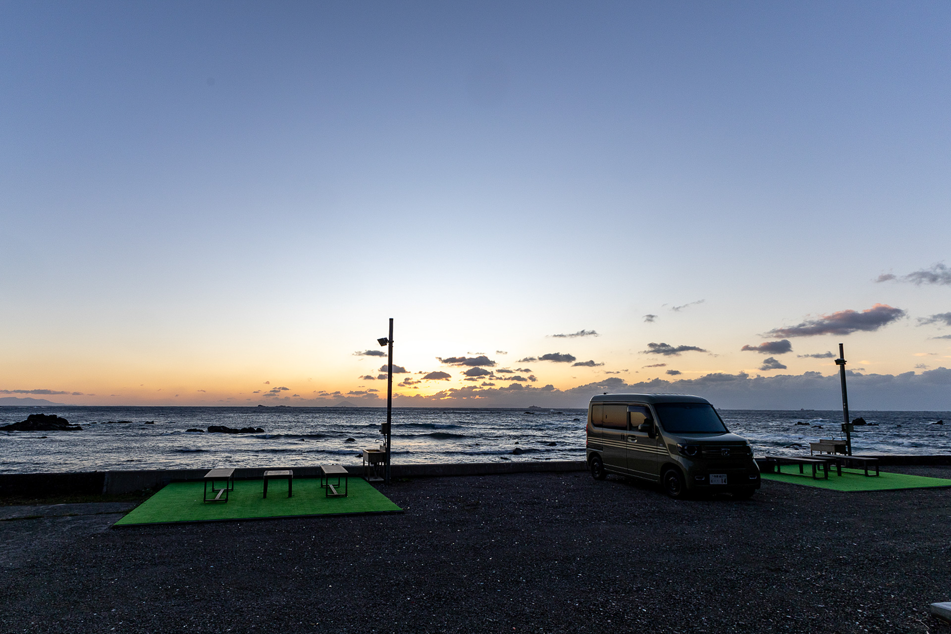 日の出前の光景