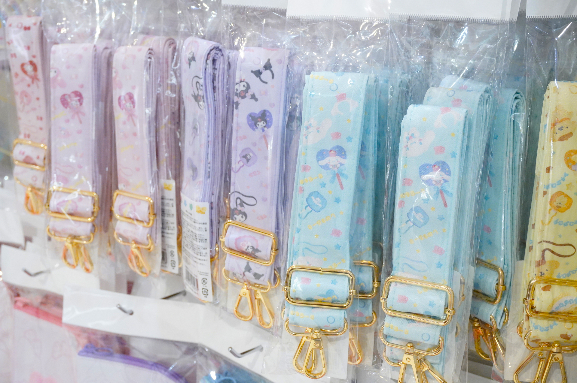 推し活ピューロランド ショルダーストラップ（全6種、1100円）