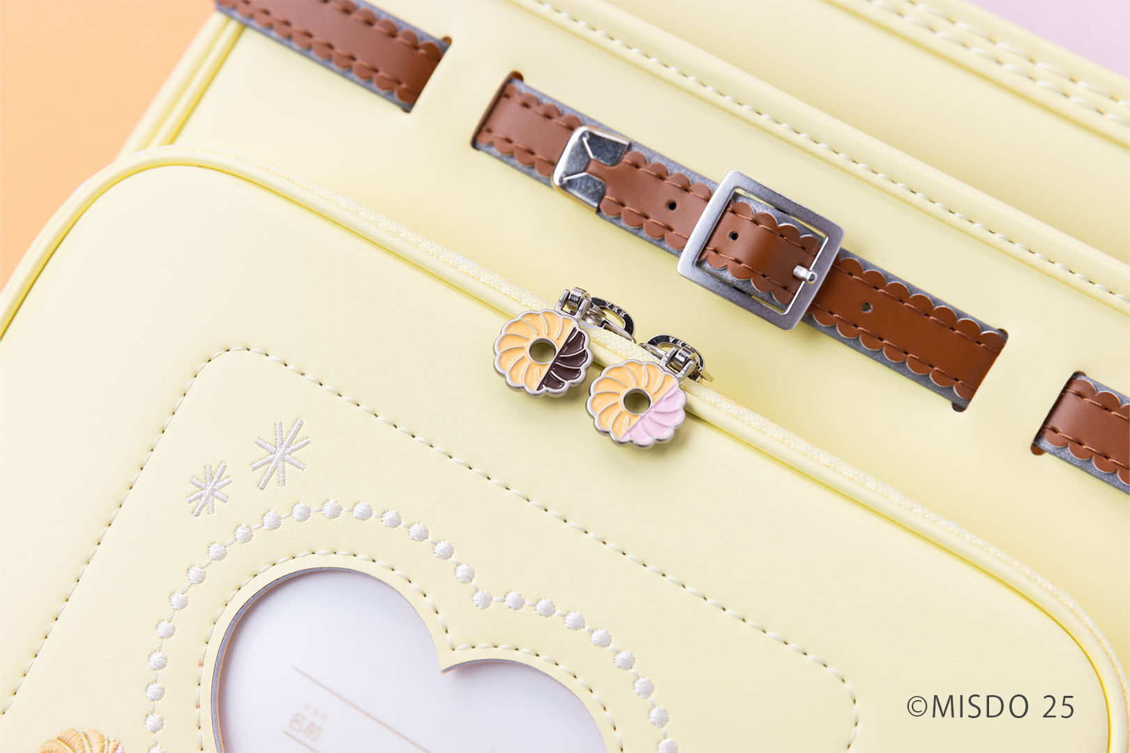 エンゼルフレンチとストロベリーカスタードフレンチのチャーム