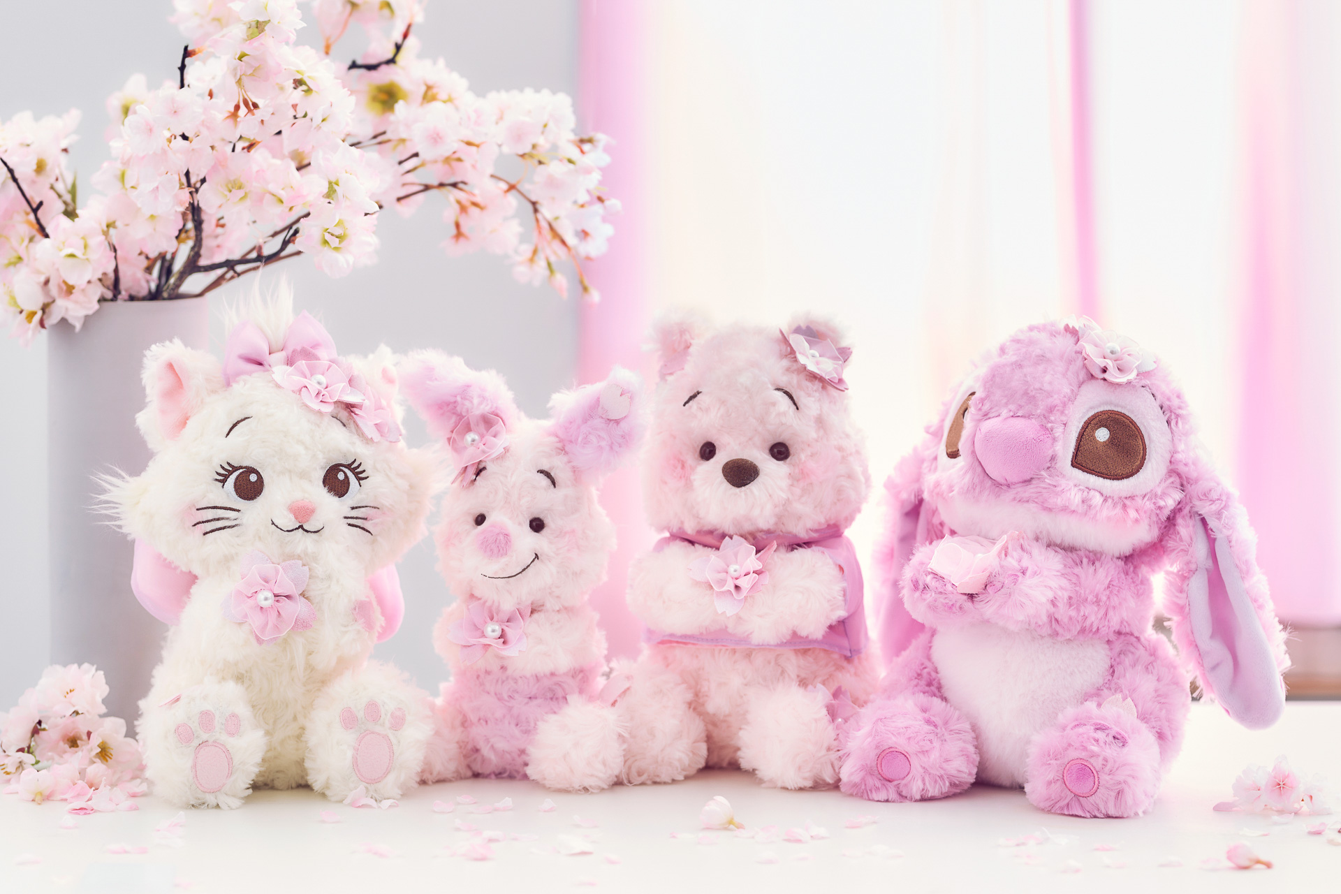 SAKURAコレクションなど最新コレクションも手に入る