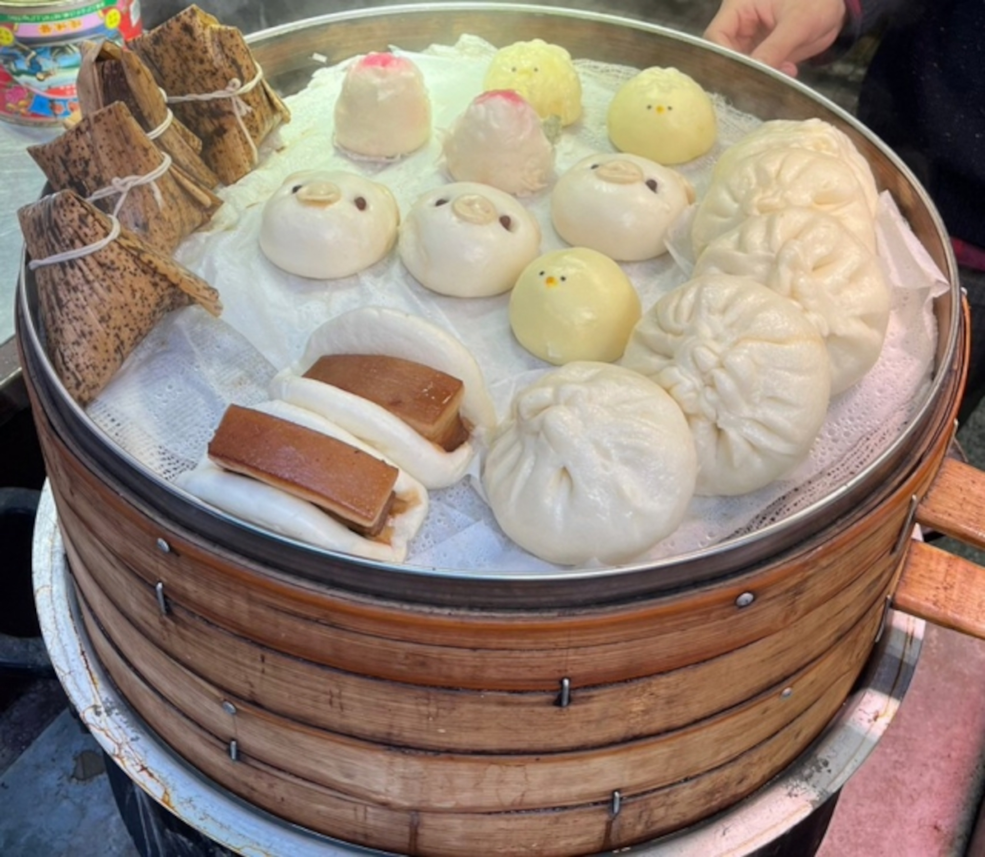 夕食は神戸・南京町で自由行動