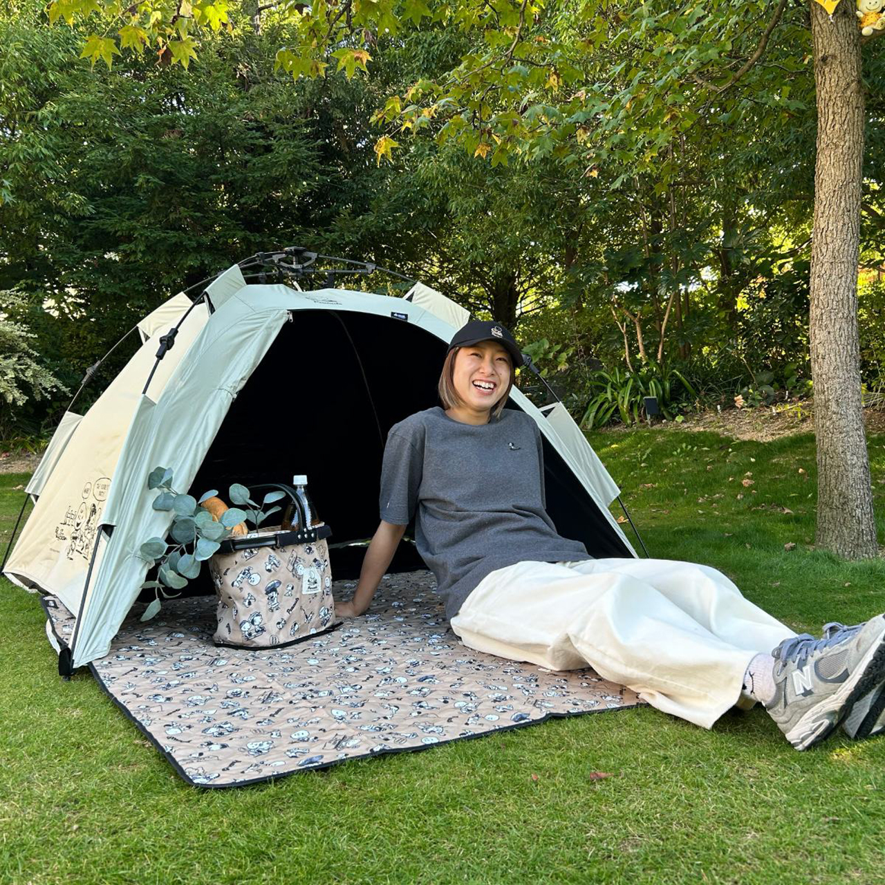 「ソーラーQ-TOPフルシェード」のフロアシートにぴったりのサイズ