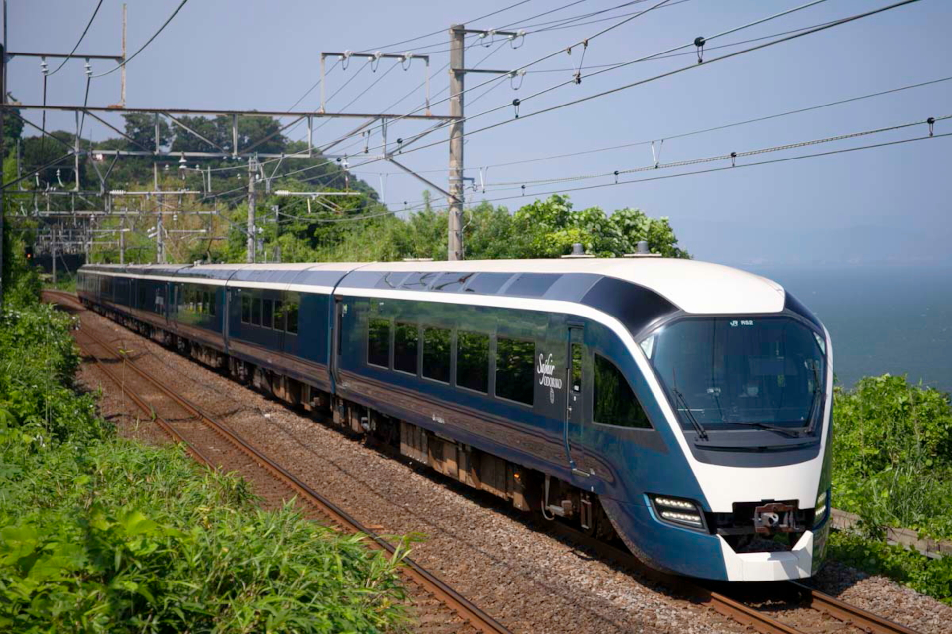 えきねっと限定商品や一部おトクなきっぷがリニューアル（写真はサフィール踊り子）