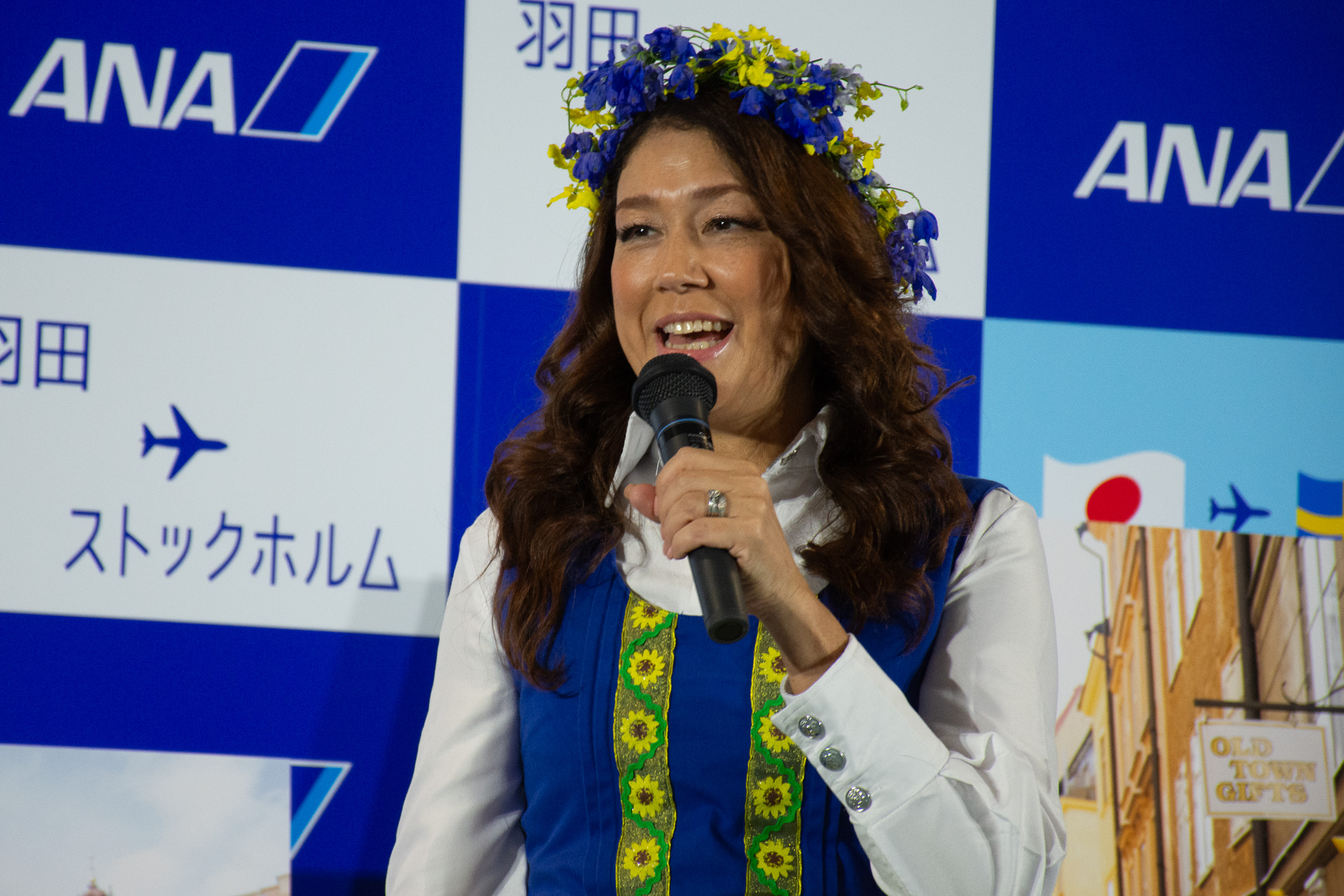 スペシャルゲストにストックホルム出身のLiLiCoさん