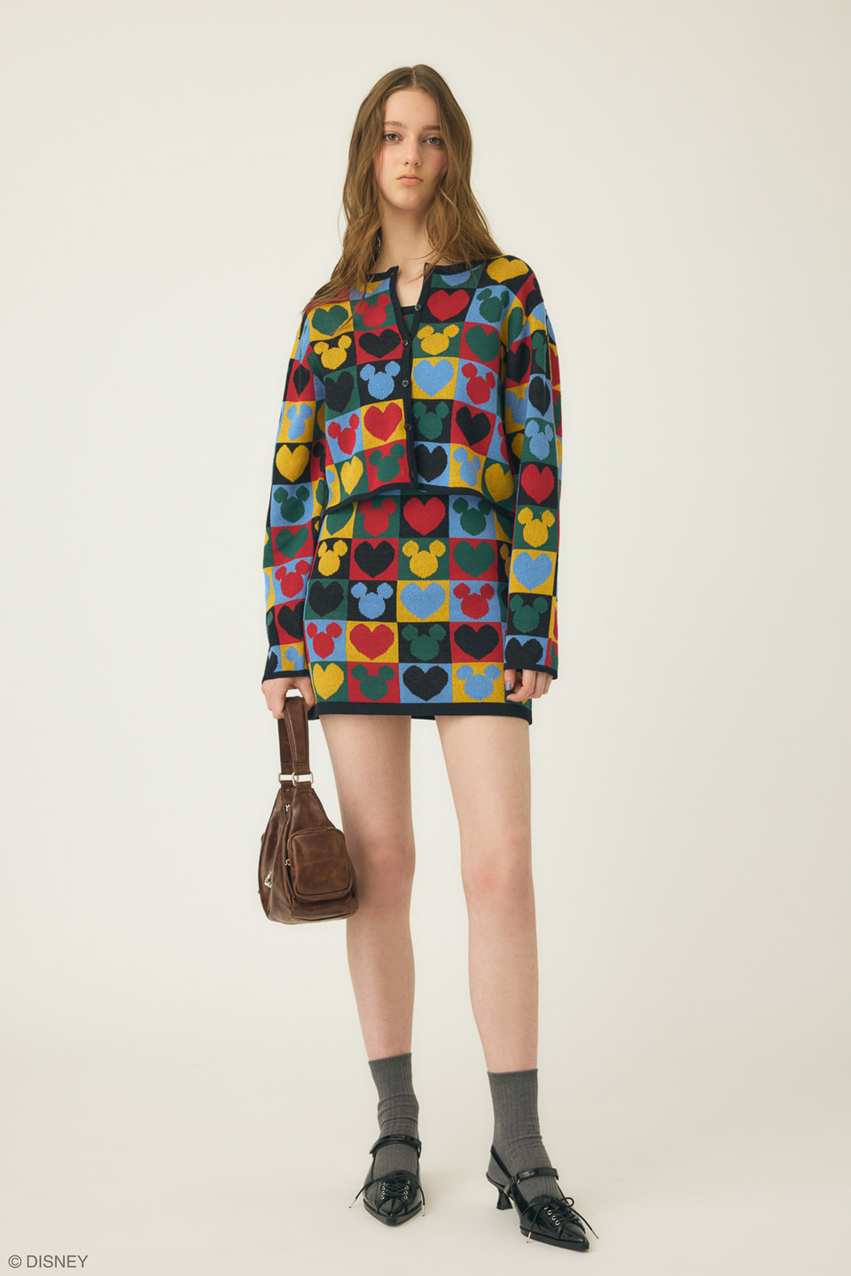 【美品 完売品】MOUSSY × Disney ミニドレス 総柄 ディズニー М MOUSSYからディズニーの新作コレクション到着。ミニーとフィガロで春の