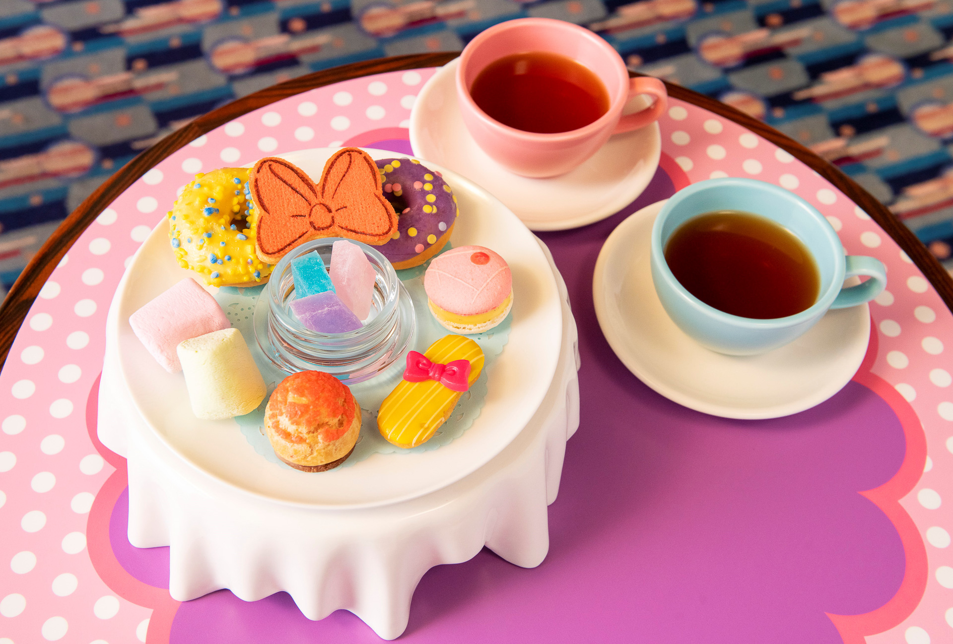 SNSキャンペーン当選者はディズニーアンバサダーホテルでの宿泊とグリーティングに参加できる