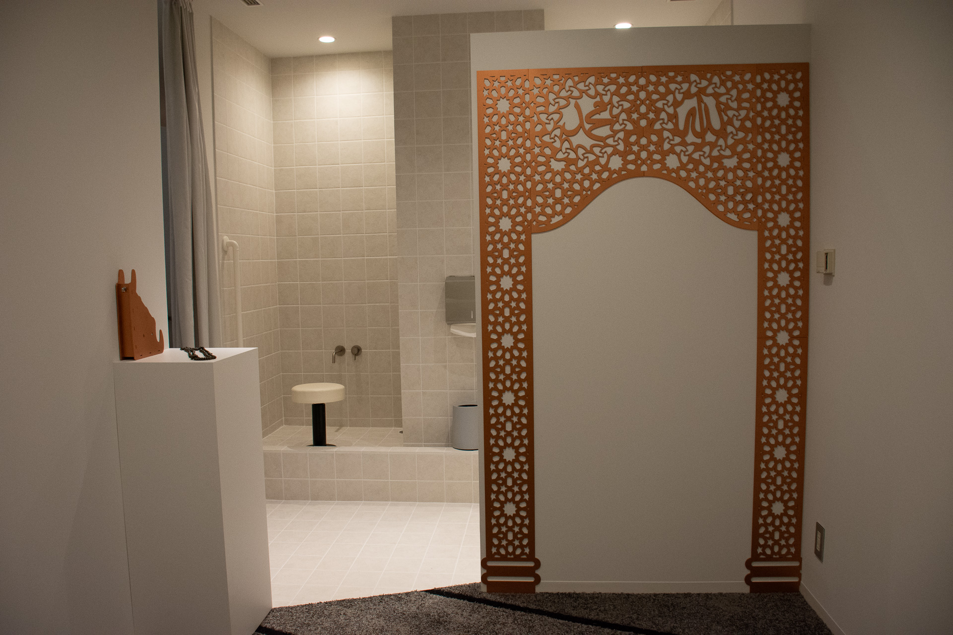 男女別の祈祷室