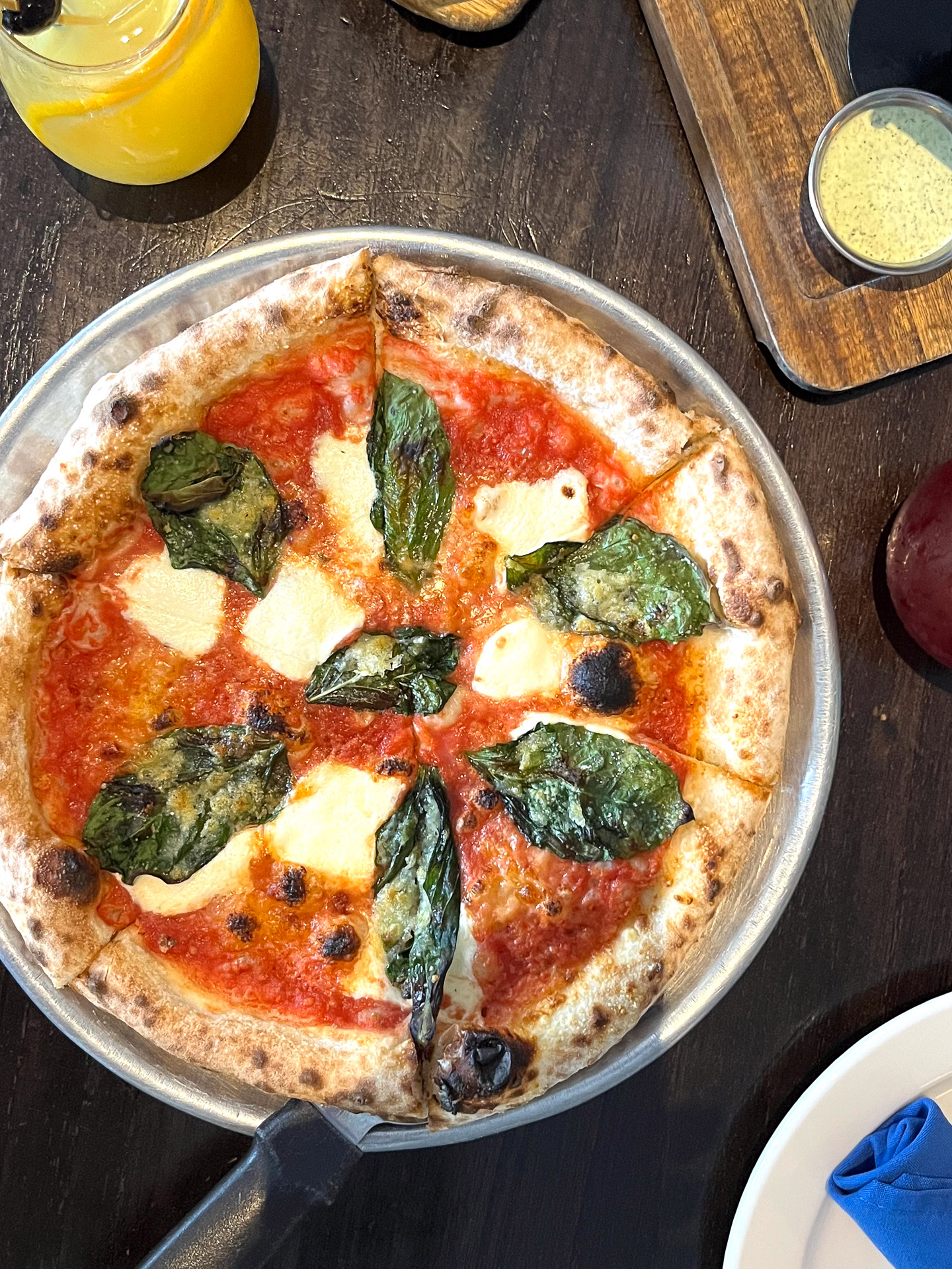 文句なしのクオリティのマルゲリータ（15ドル）