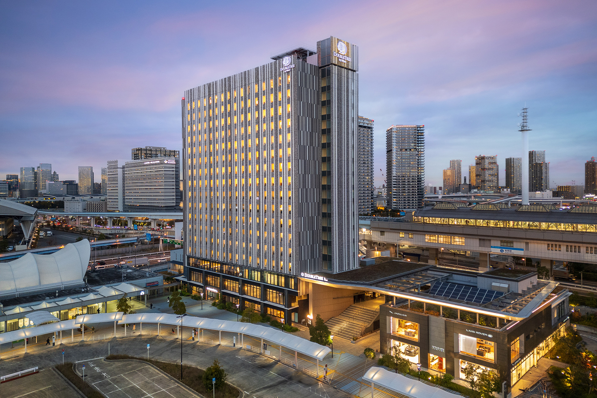 国際展示場駅と有明駅がすぐそばにある（提供：ダブルツリーbyヒルトン東京有明）