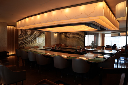 鉄板焼「嘉門」