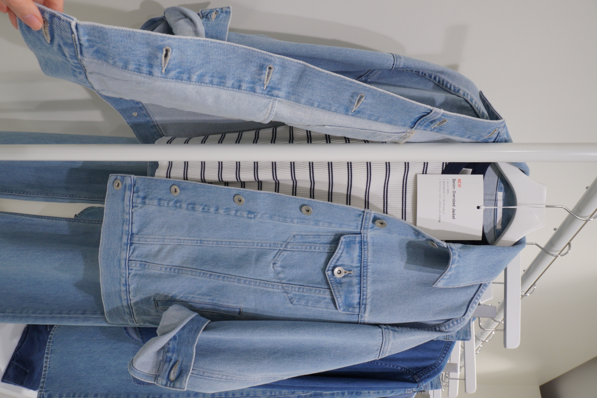 海外でも話題となったラウンドショルダーバッグ。今季はギンガムチェック柄が登場