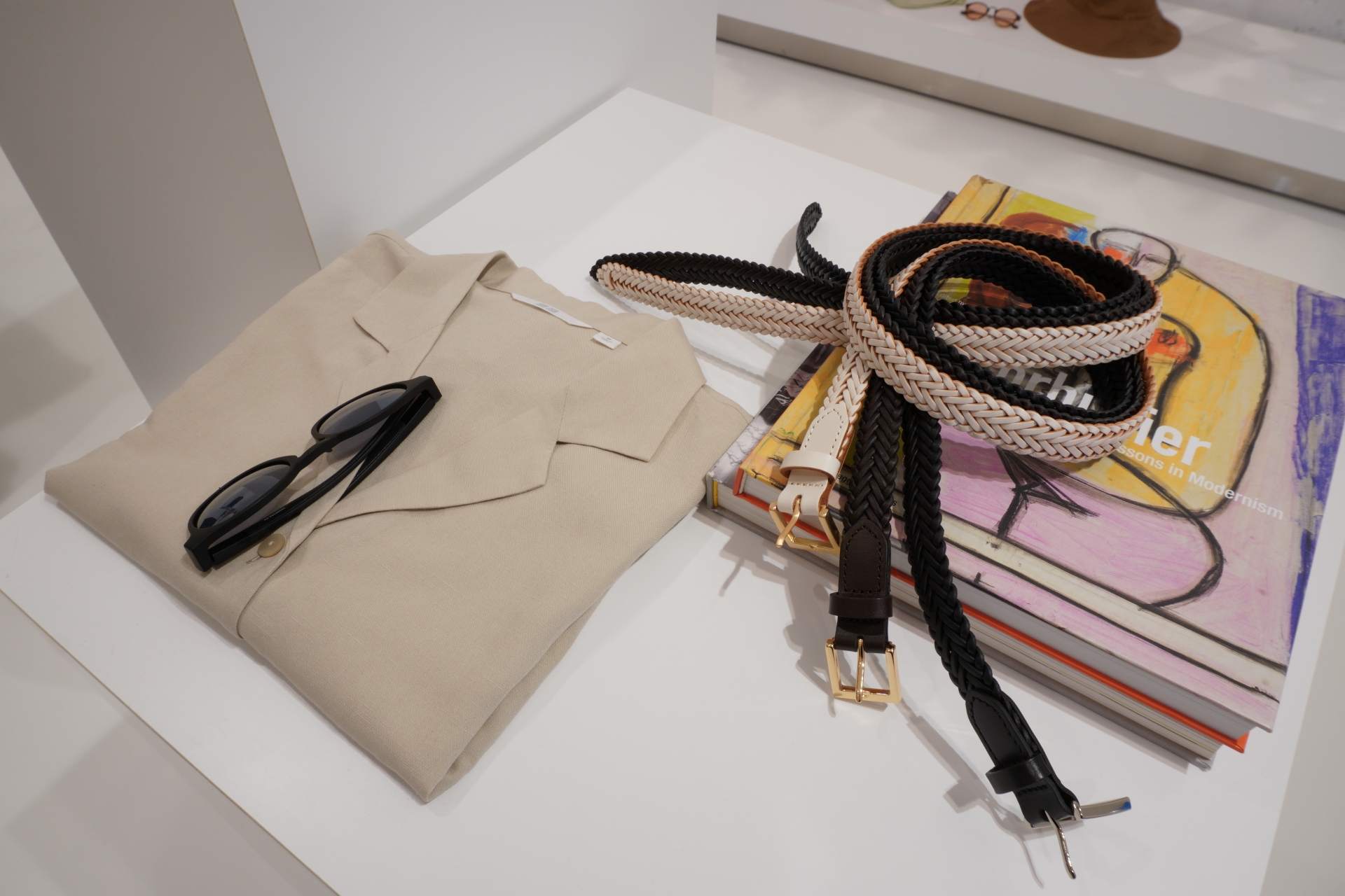 今季はサングラスにも力を入れているそう