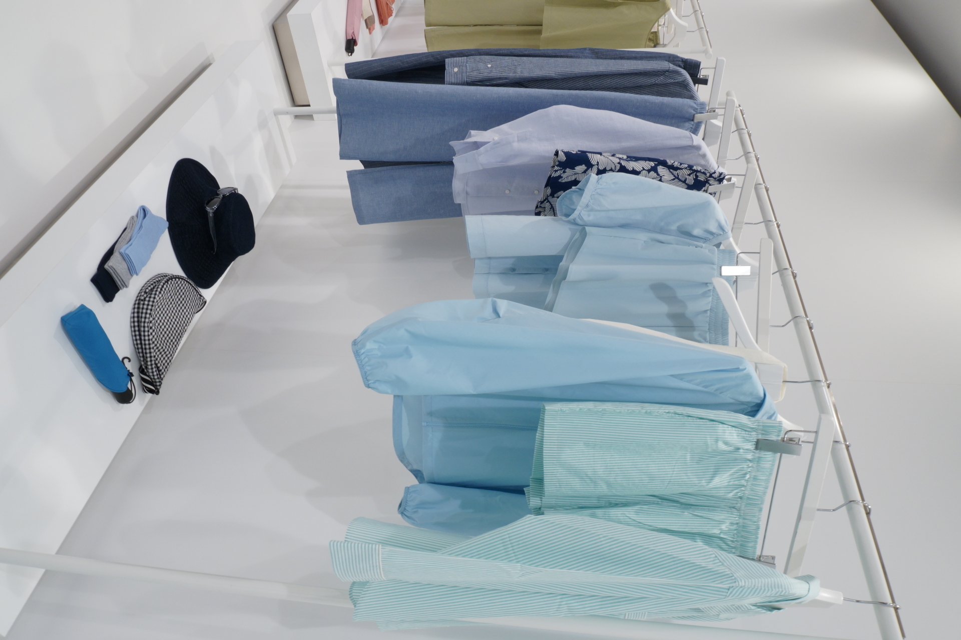 ブラトップ新作は見せてもかっこいいデザインに