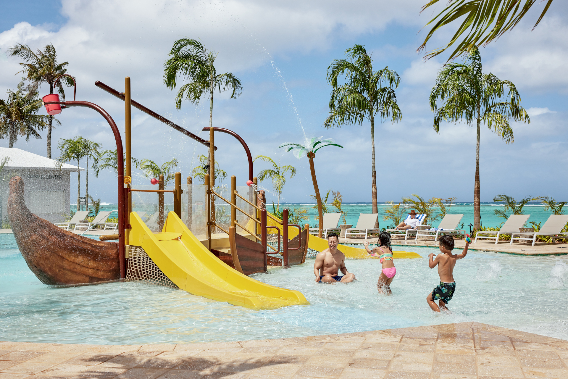 ファミリープール