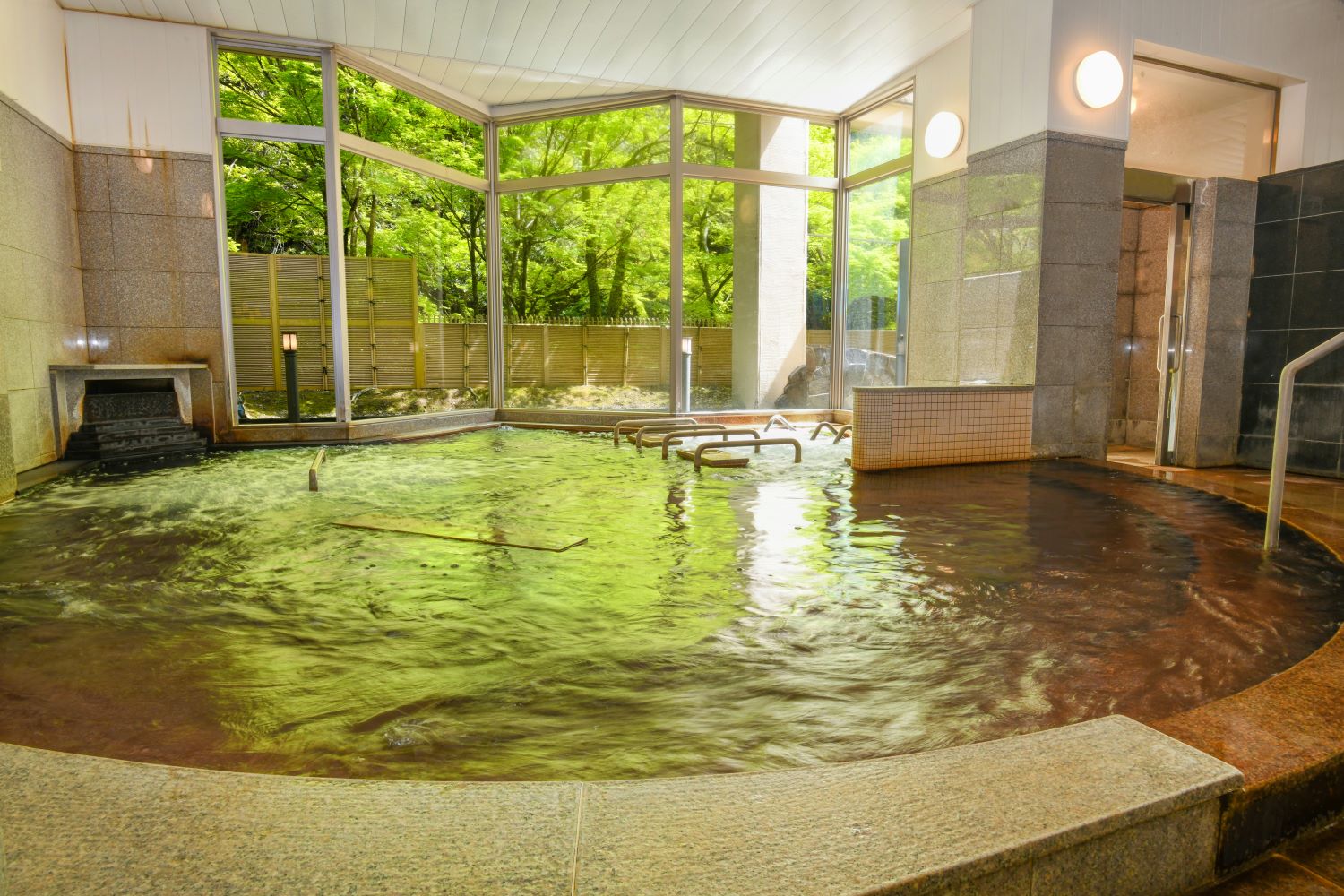 RVパーク 青井岳温泉（宮崎県）