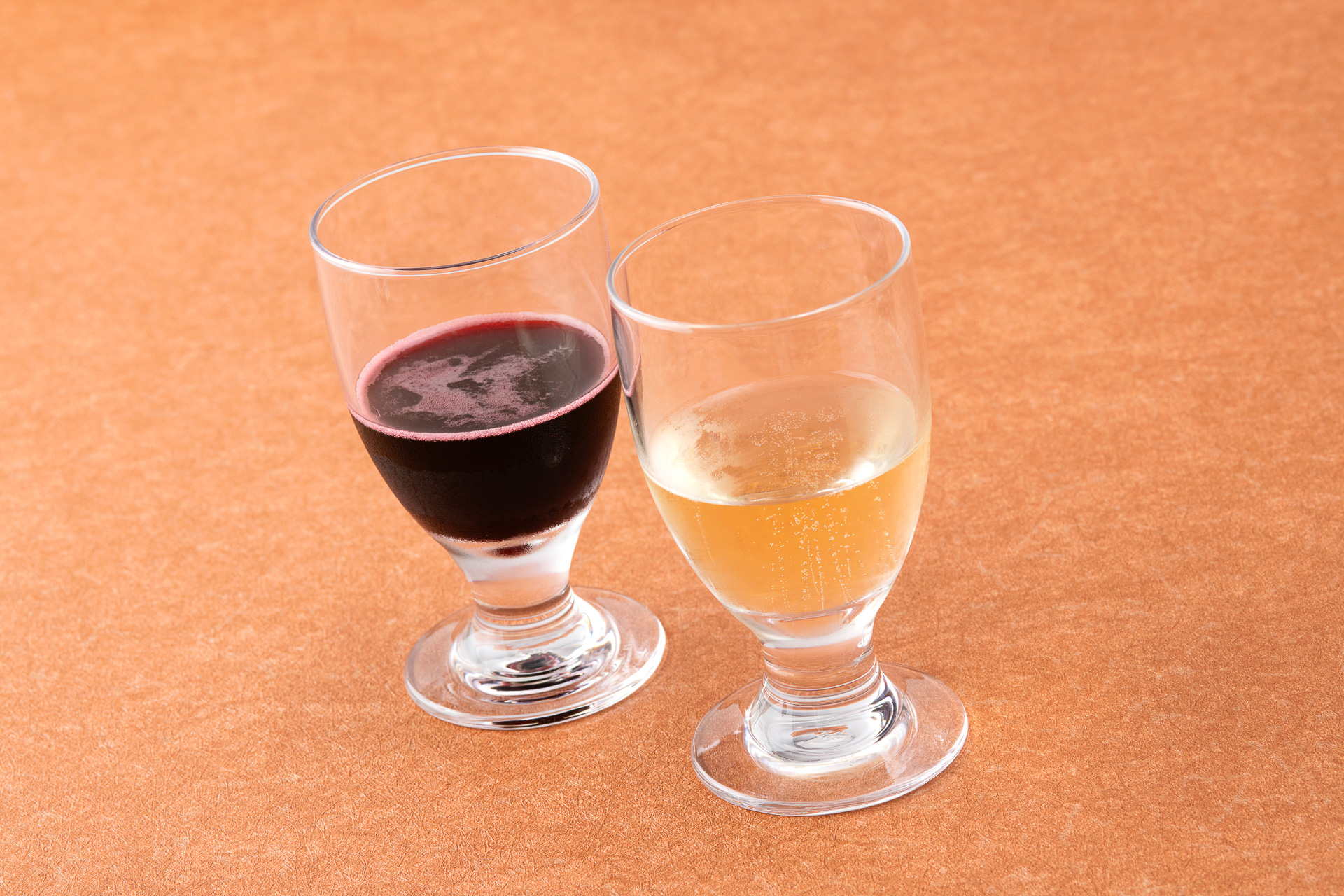 「カフェ・ポルトフィーノ」の「スパークリングワインセット」（1200円）