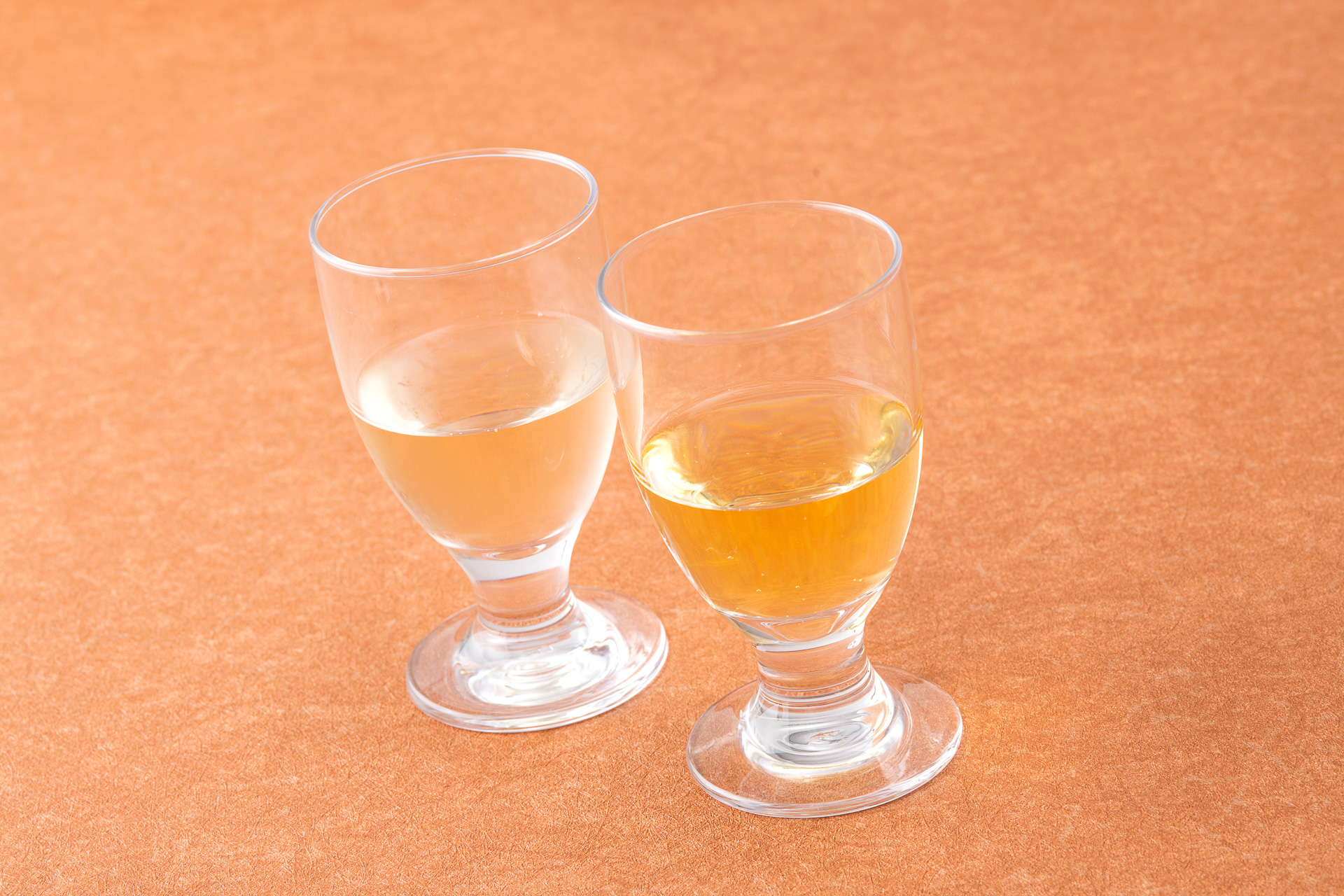 「カフェ・ポルトフィーノ」の「白ワインセット」（1200円）