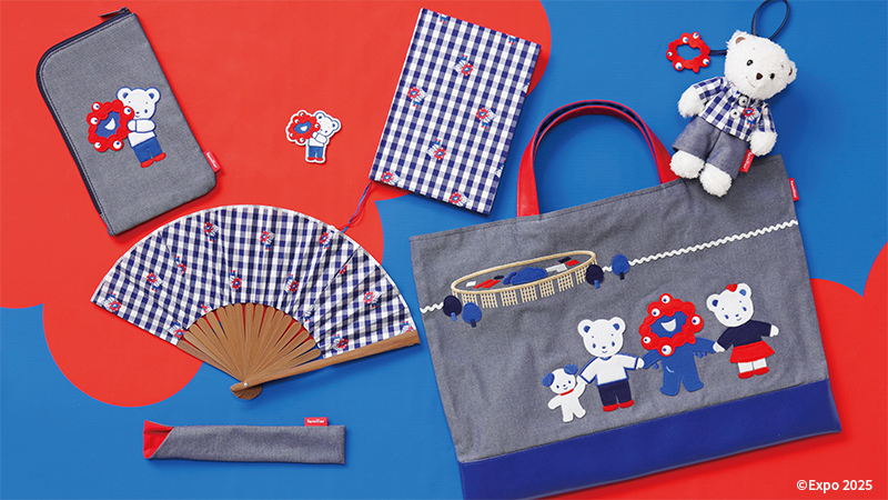 ファミリアとのコラボ商品 &copy;Expo 2025