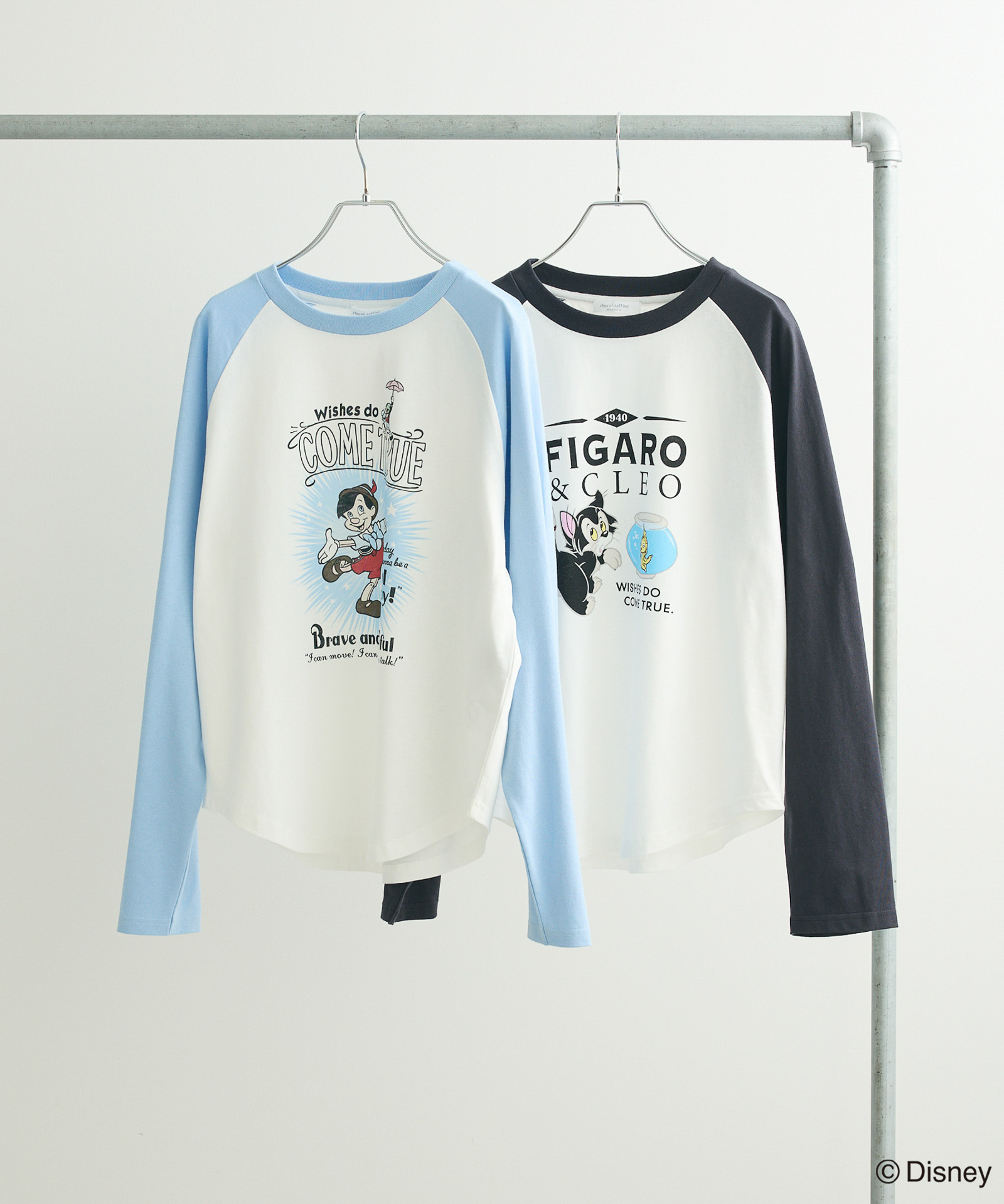 「ラグランTシャツ」（各3990円）