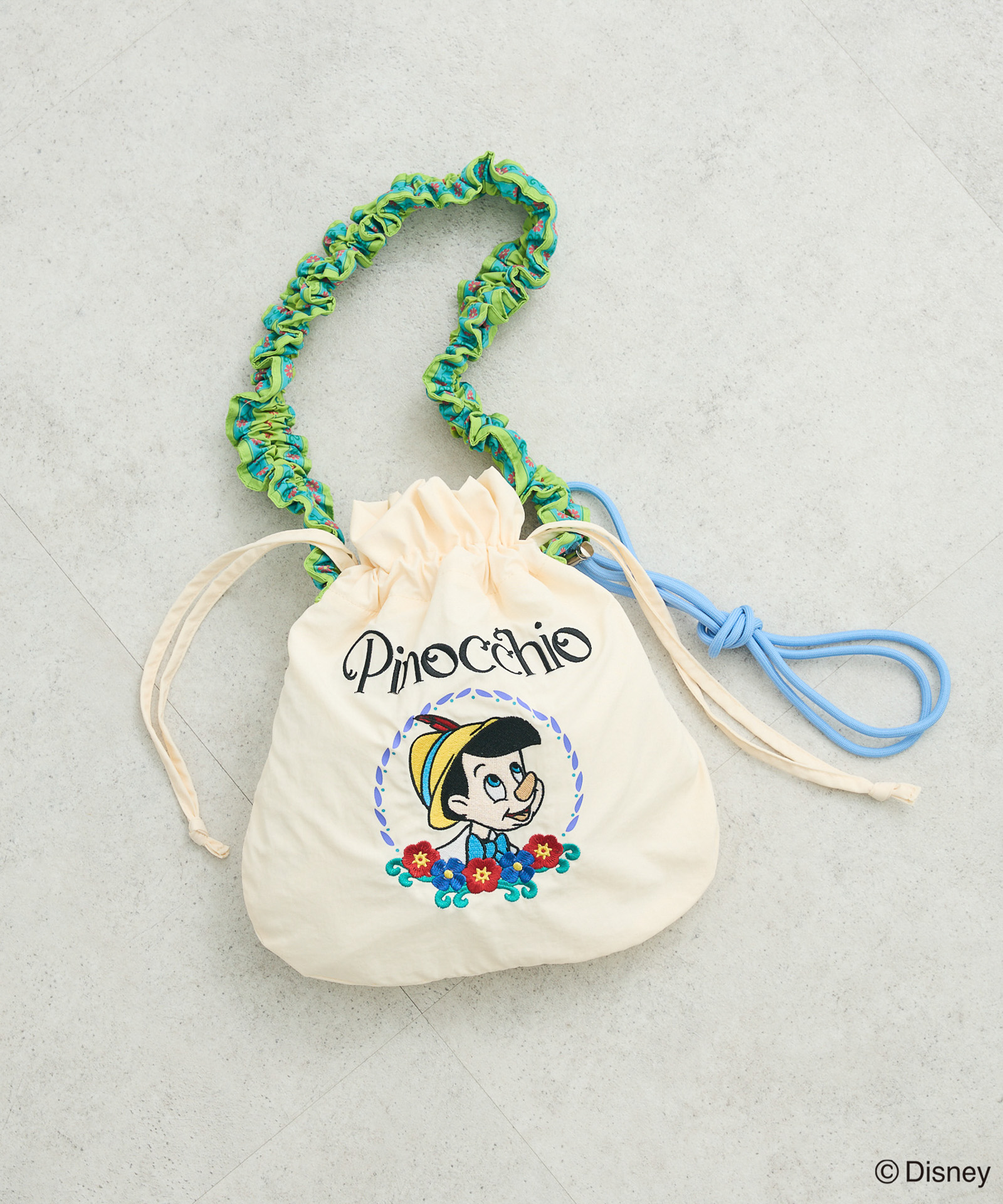 「2way巾着バッグ」（3990円）