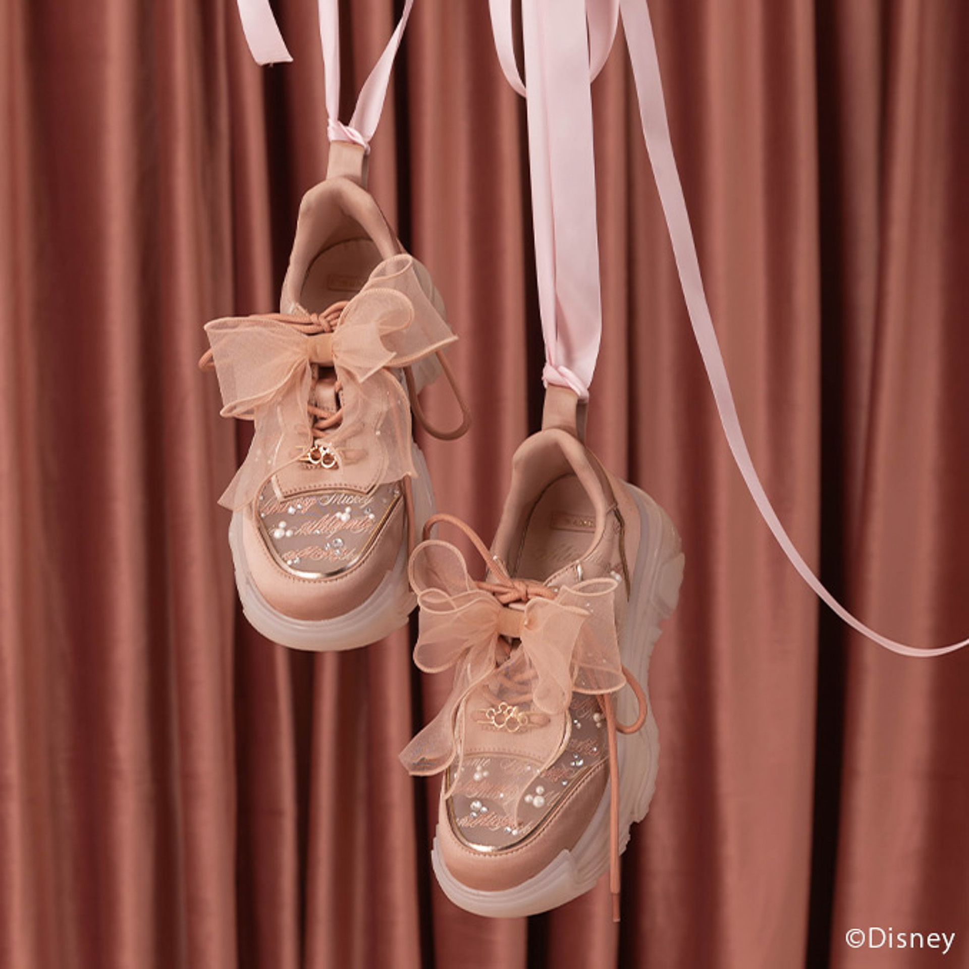 「シアーデザインスニーカー」（2万6950円）