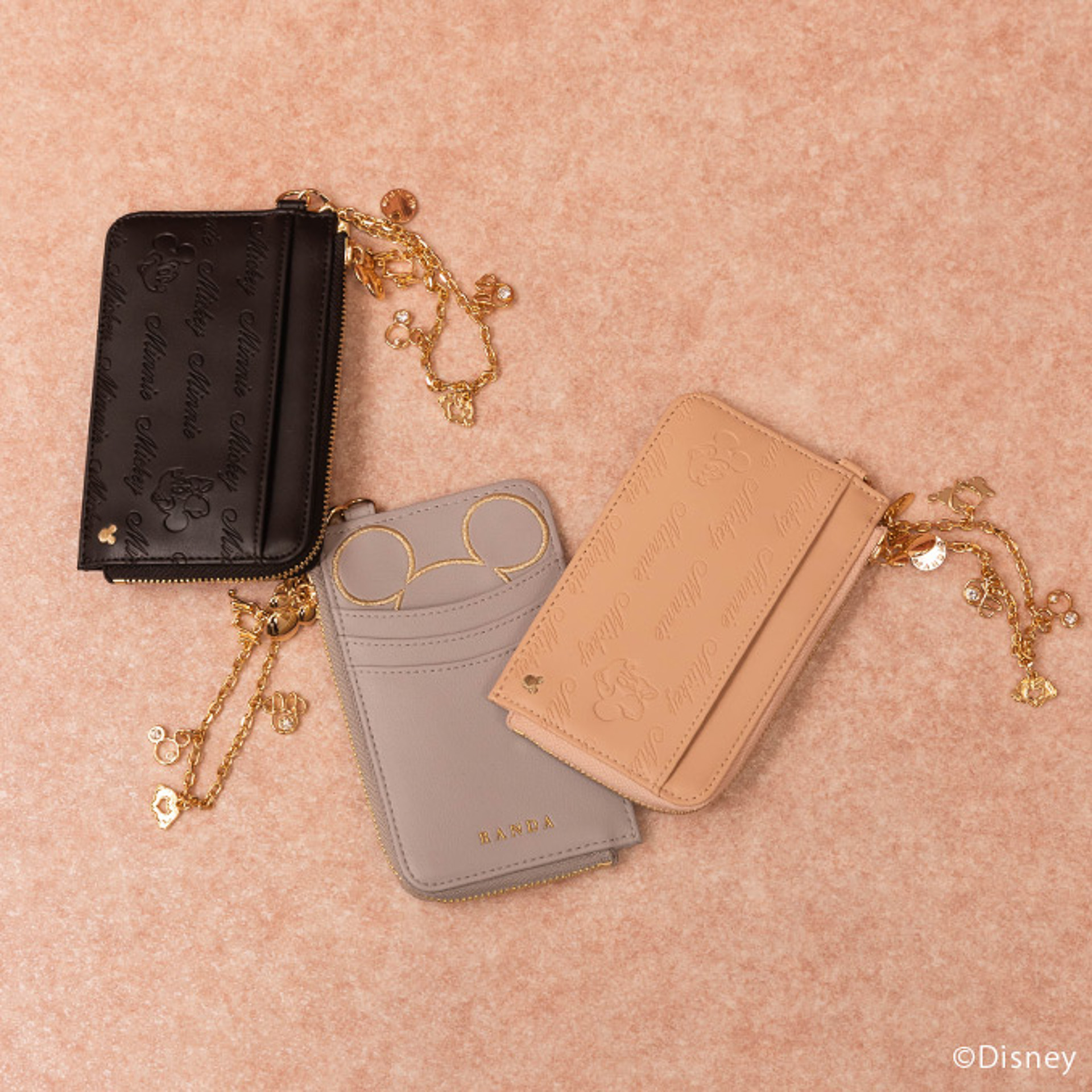 「チャーム付きフラグメントケース」（1万2980円）