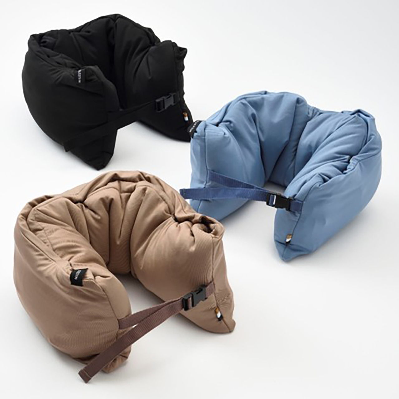 「4WAY NECK PILLOW」