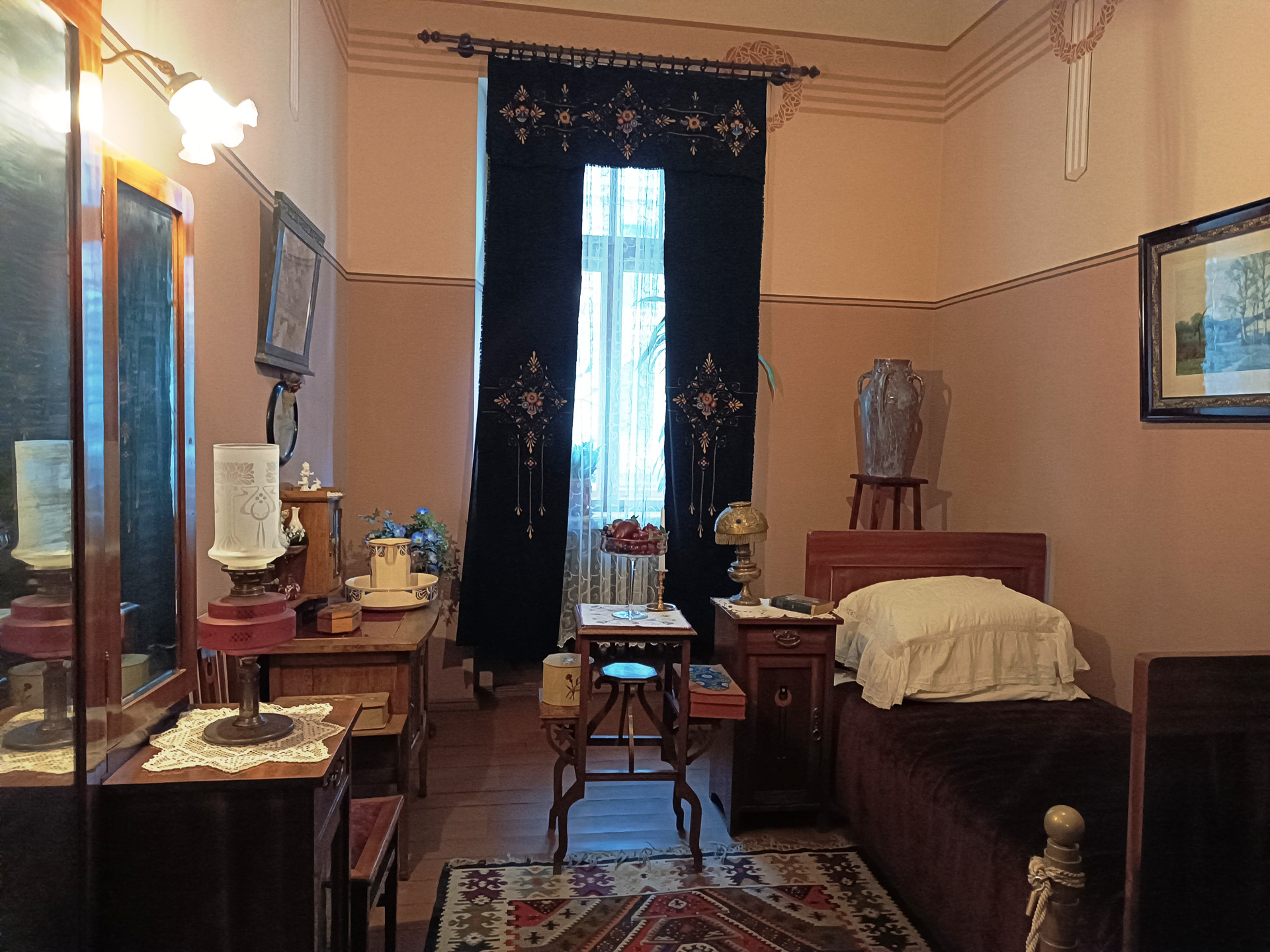 アールヌーボー博物館内部