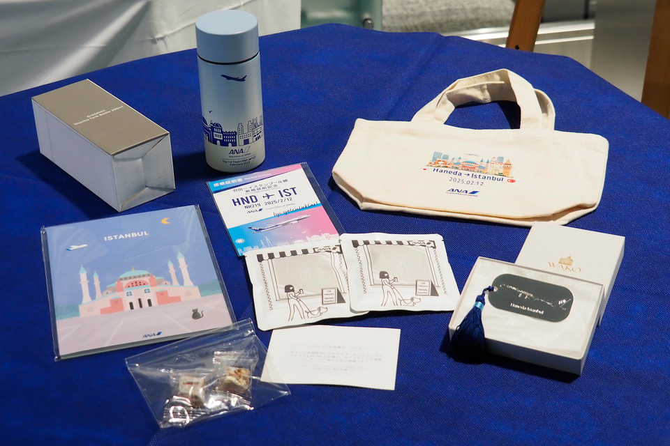 【レア】ANA 全日空 羽田＝イスタンブール 就航記念 ノベルティグッズ一式 ANA、羽田～トルコ・イスタンブール初便を就航。週3の直行便で中東や