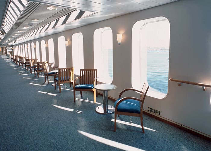 船内 プロムナード