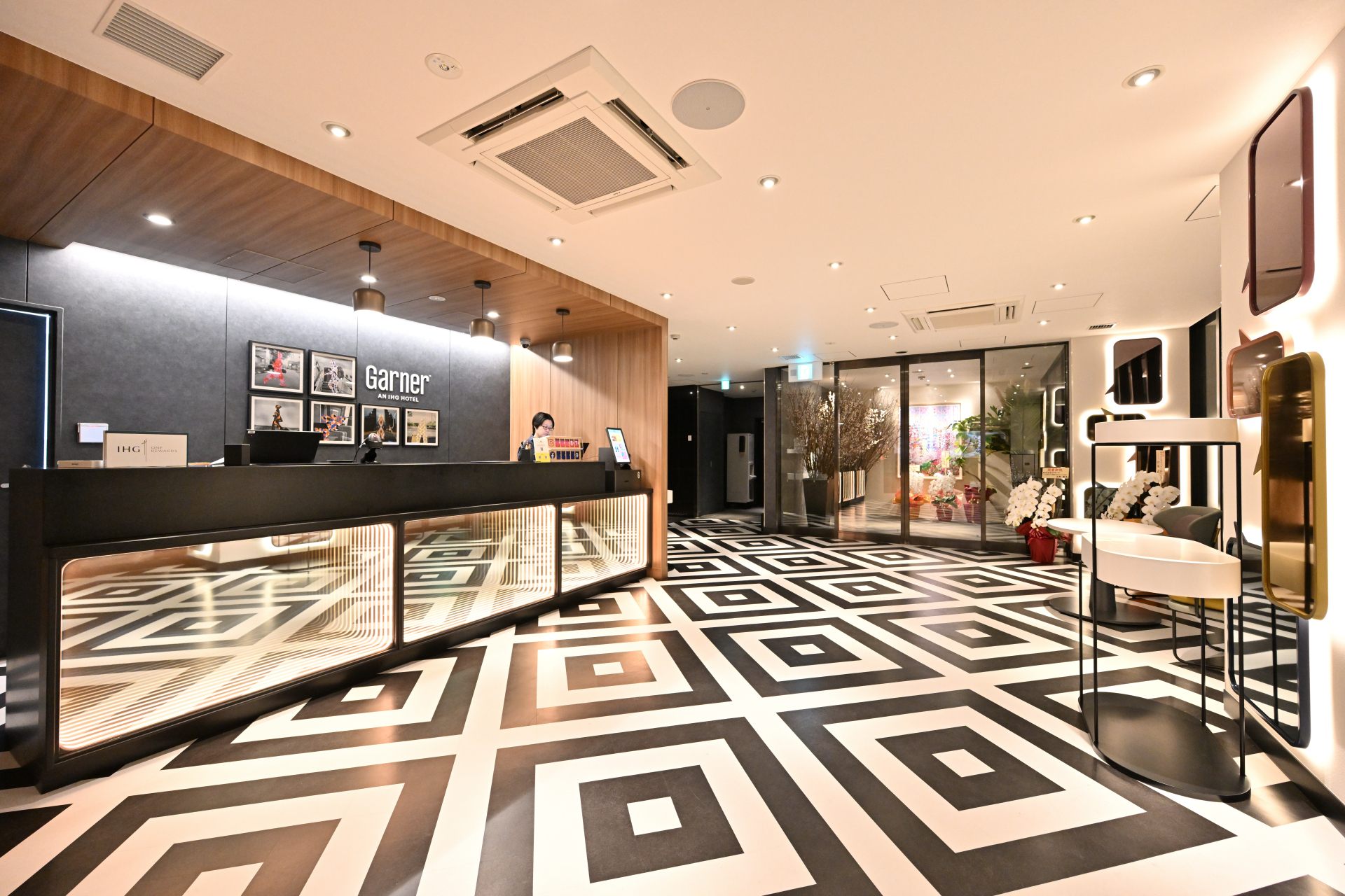 1階ロビーの全景