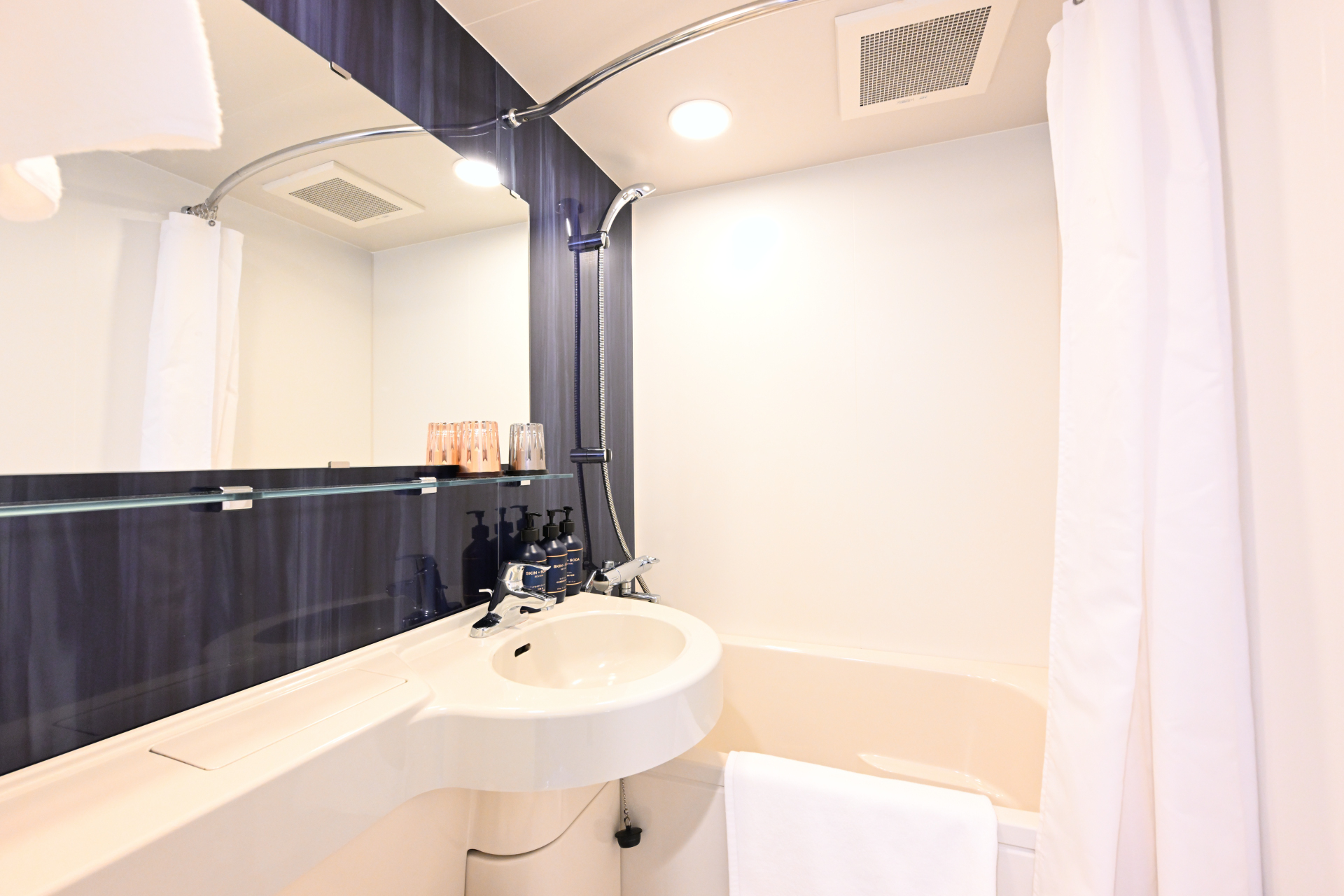 ツインルームの浴室。設置向きの違いのみでほかのタイプと仕様は共通