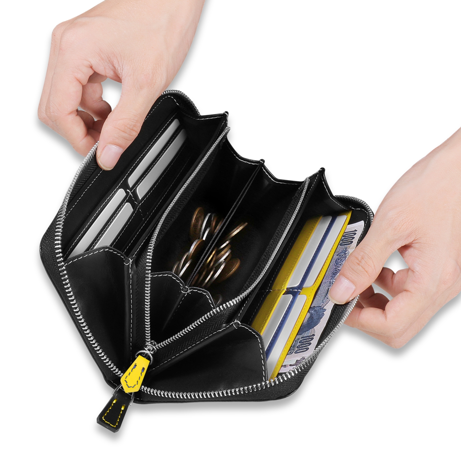 間仕切りがついた3層構造の小銭入れ