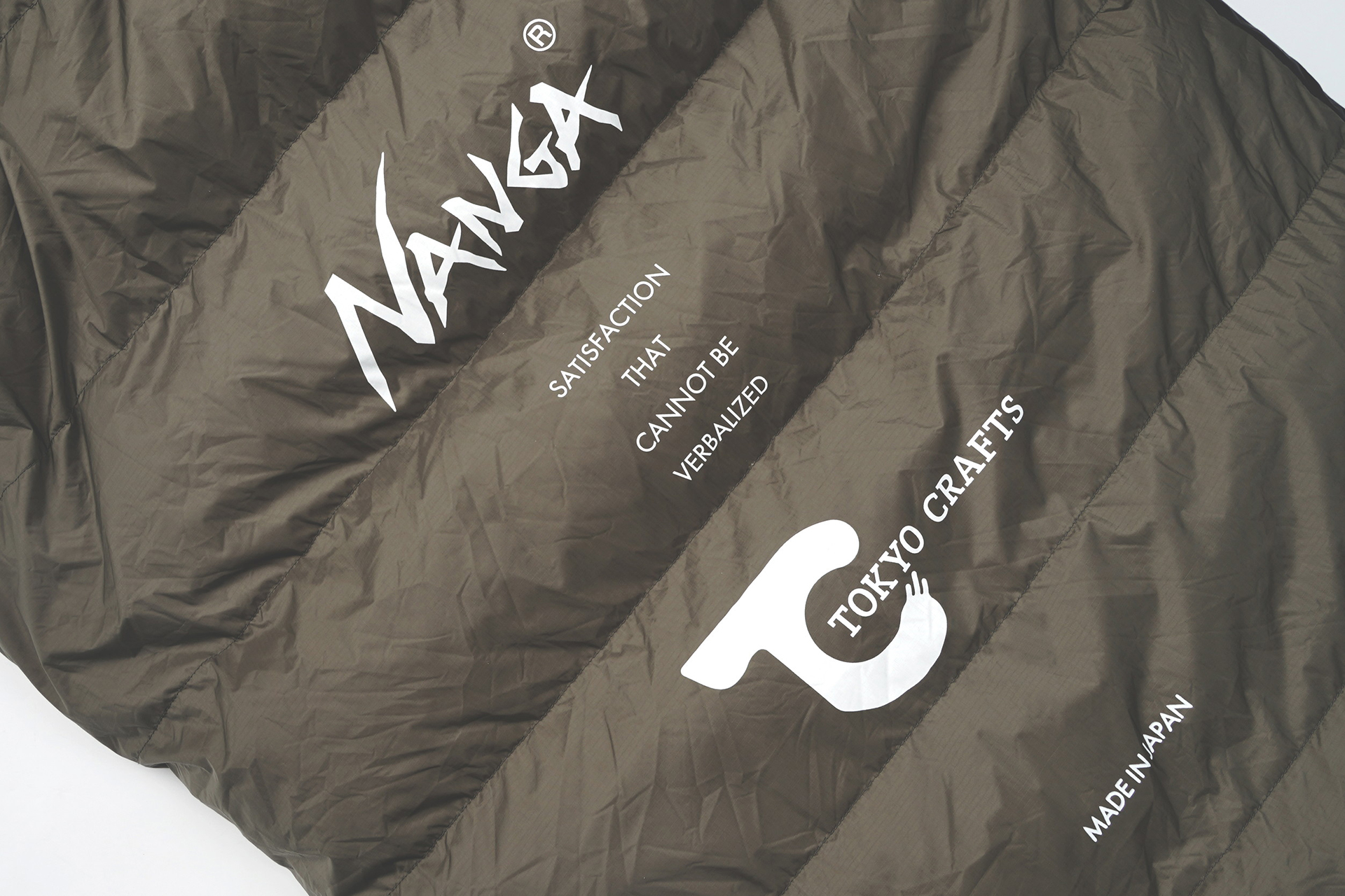 ロゴとコンセプトをプリント